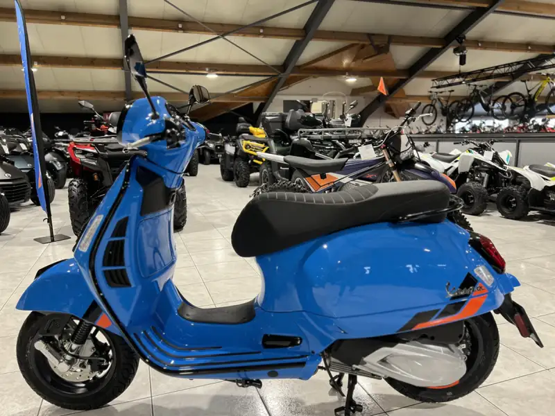 Vespa GTS Super Sport - foto 4