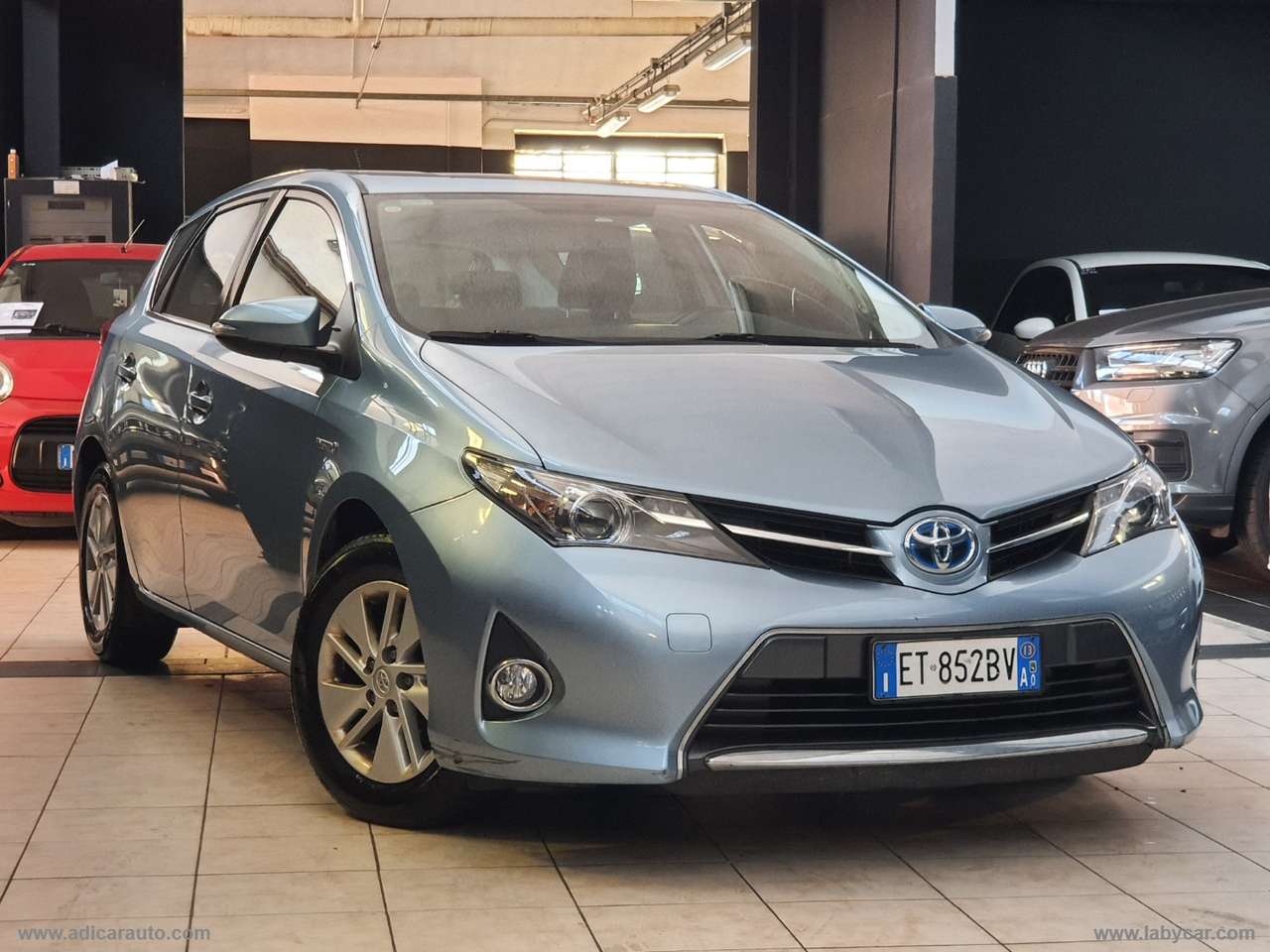 Toyota Auris 1.8 Hybrid Lounge