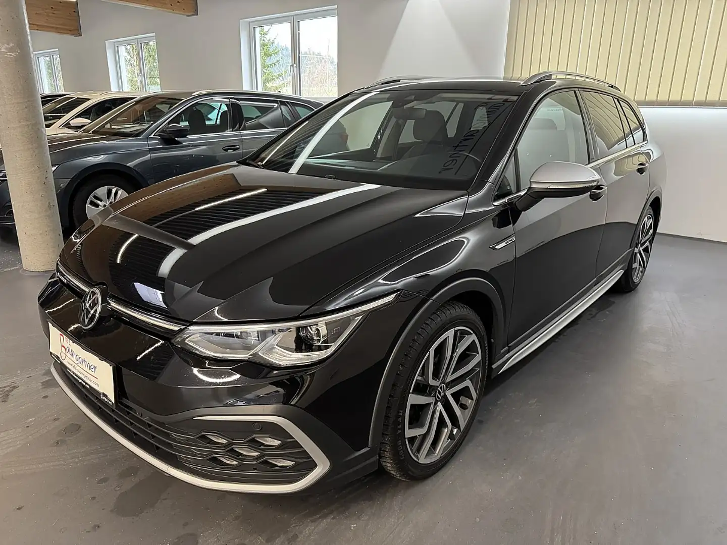 Volkswagen Golf Variant Golf 8 Variant Alltrack 2,0TDI DSG 4MOTION *Mat... Schwarz - 2