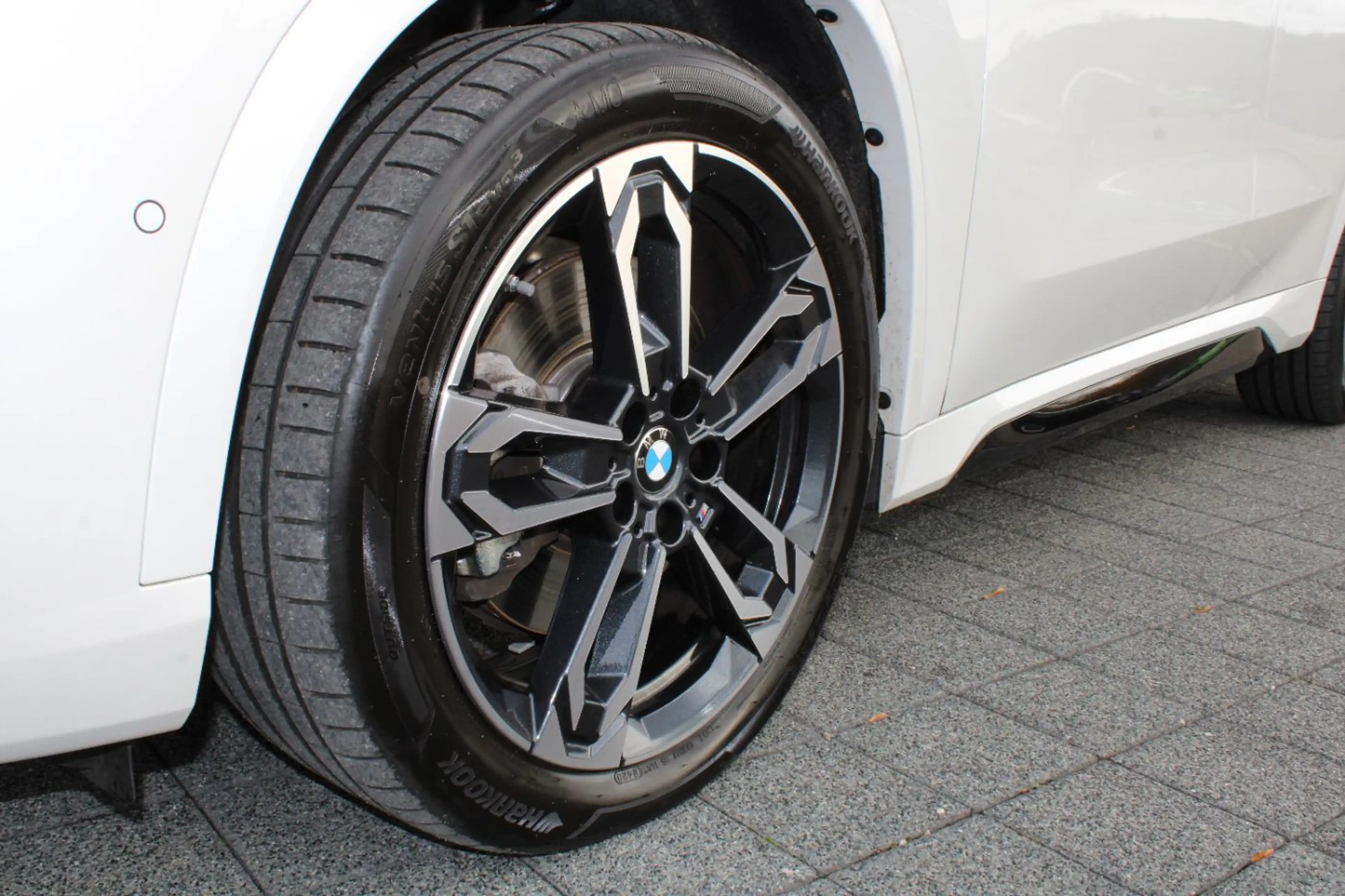 BMW X1 xDrive23i M Sport AdLED HeadUp DA+ AHK 360Cam — photo 6