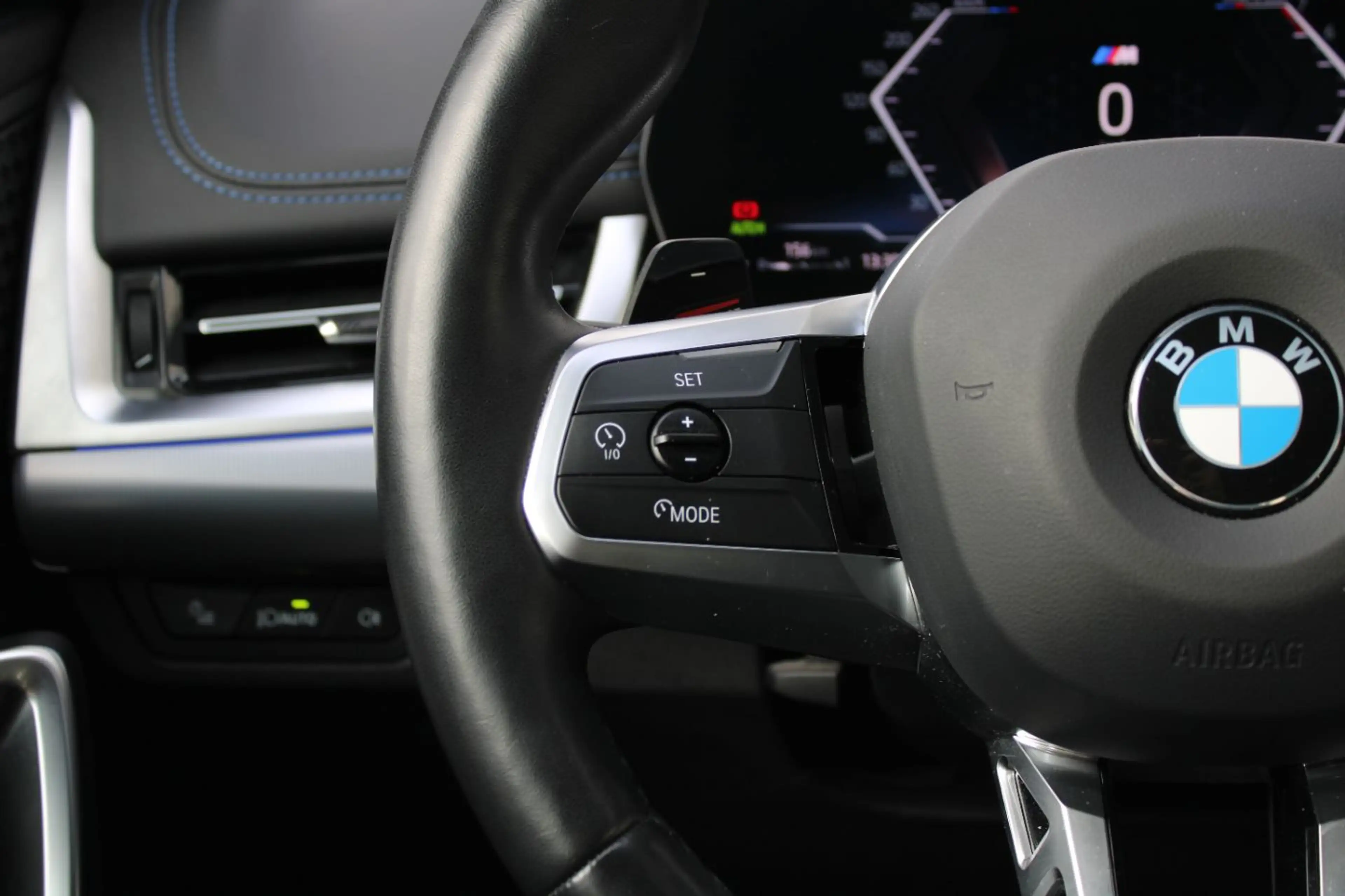 BMW X1 xDrive23i M Sport AdLED HeadUp DA+ AHK 360Cam — photo 13