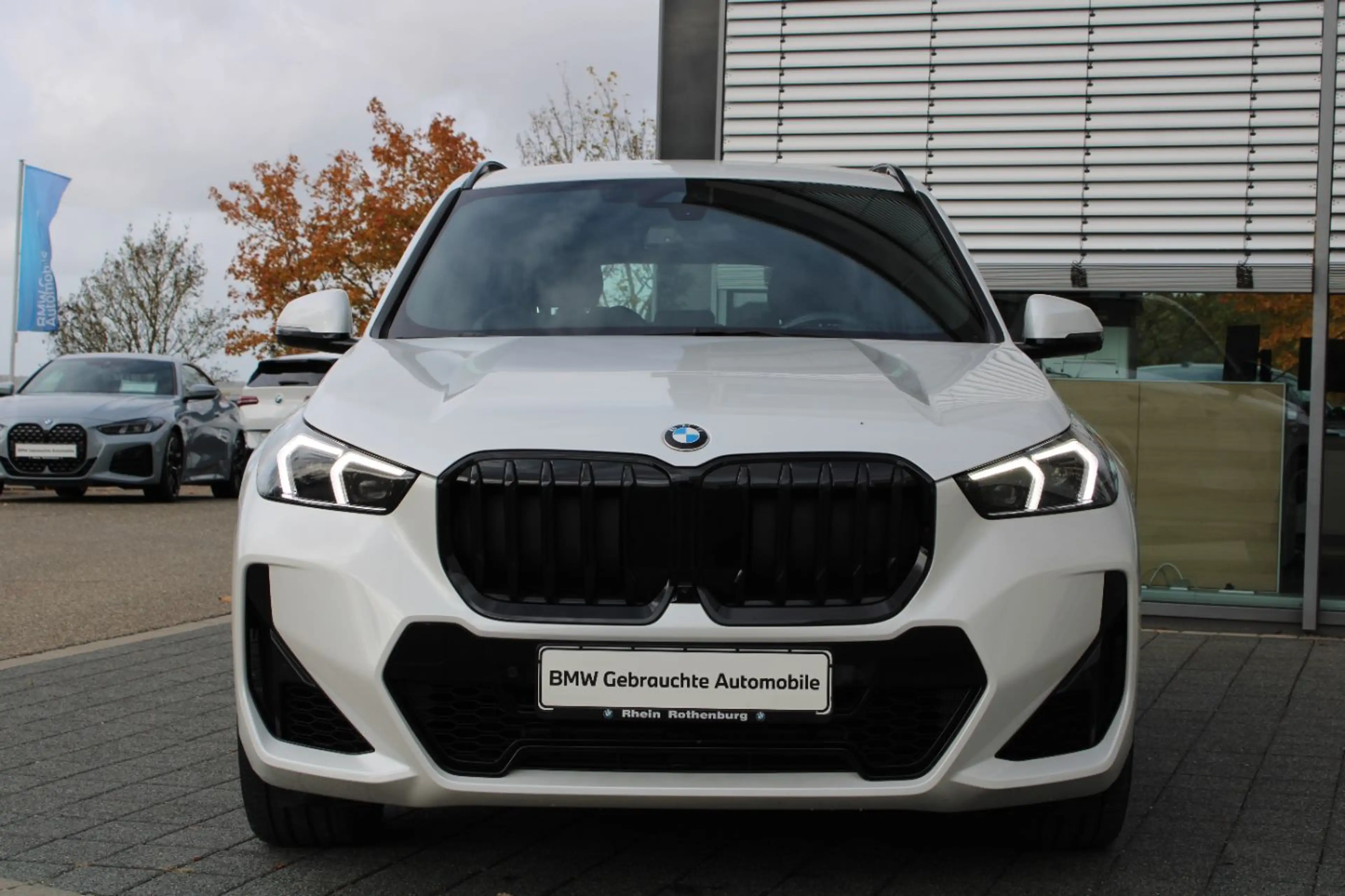 BMW X1 xDrive23i M Sport AdLED HeadUp DA+ AHK 360Cam — photo 3
