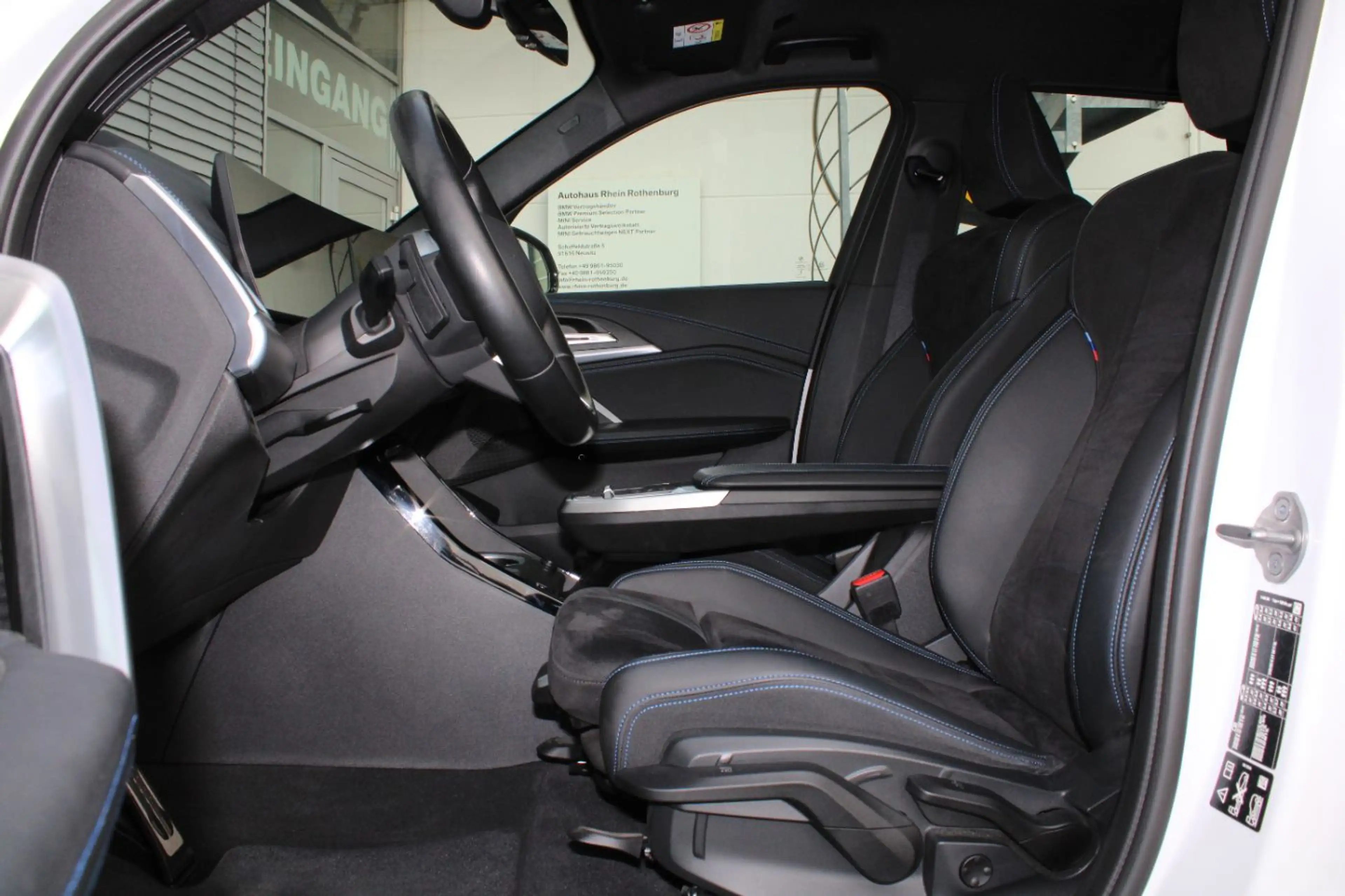 BMW X1 xDrive23i M Sport AdLED HeadUp DA+ AHK 360Cam — photo 9