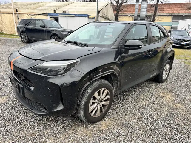 Toyota Yaris Cross 1.5h Businessi 116cv e-cvt  DANNI DI CARROZZERIA