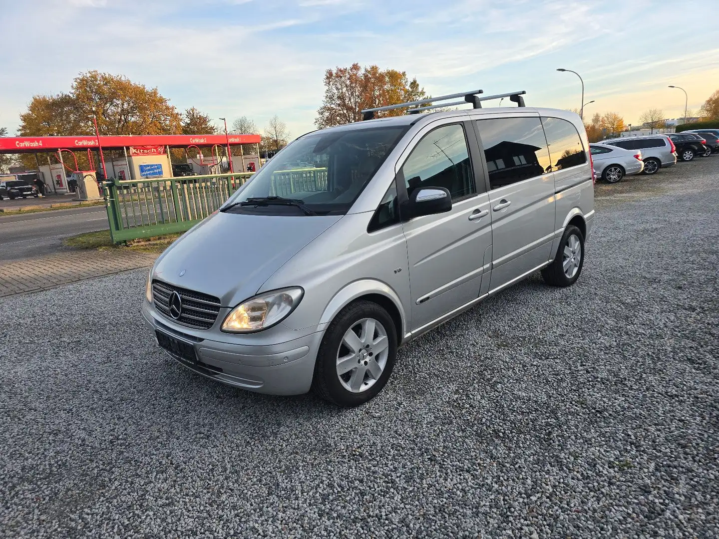Mercedes-Benz Viano 3.0 CDI kompakt Silber - 1