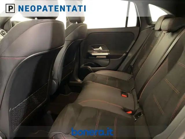 Mercedes-Benz Gla view 17