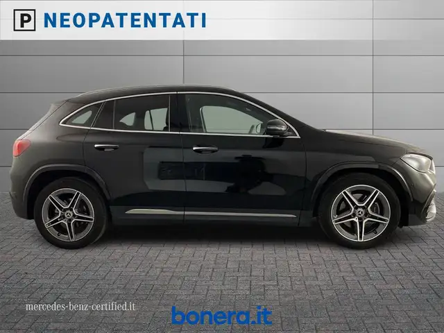 Mercedes-Benz Gla view 6