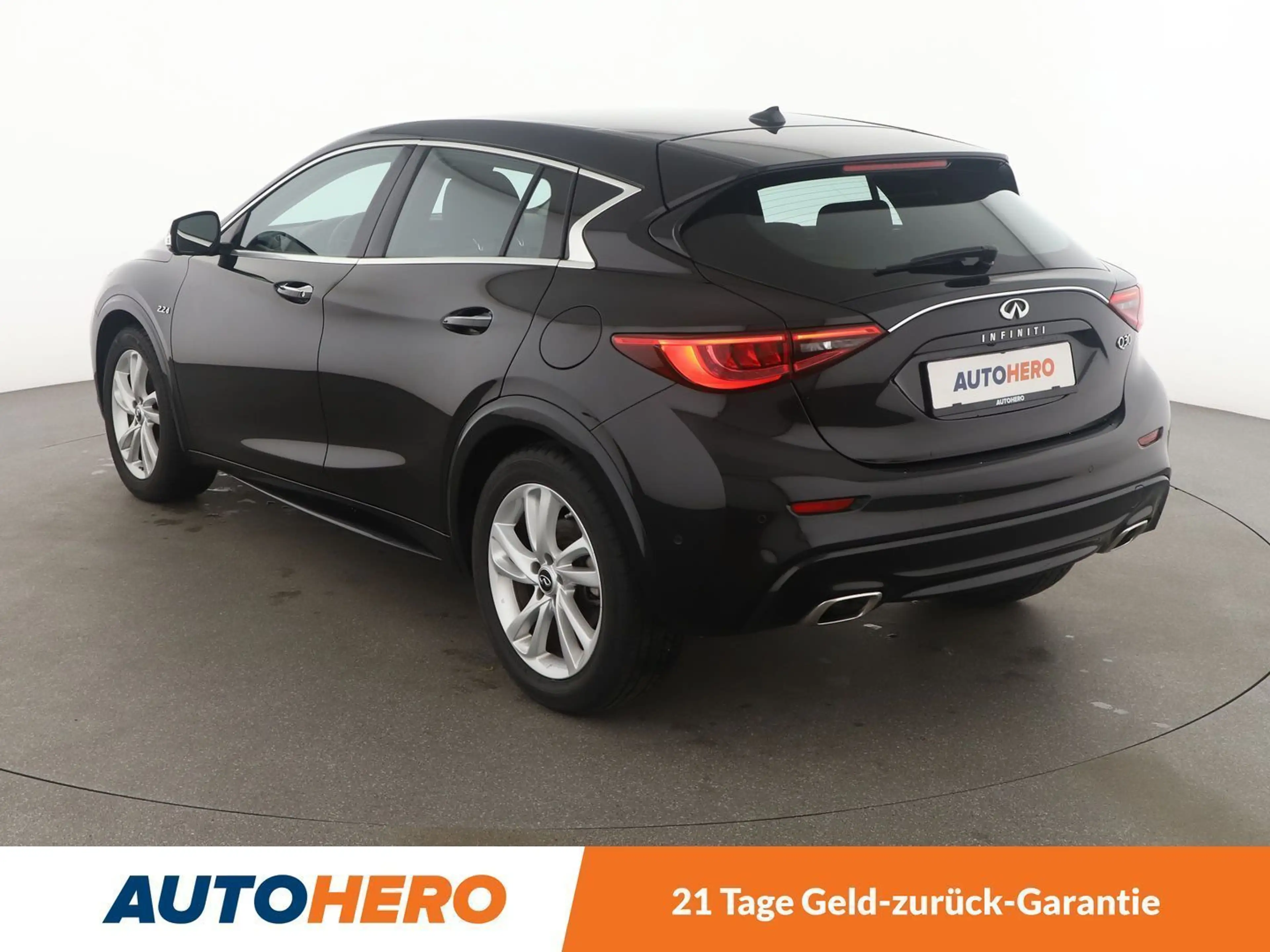 Infiniti Q30 2.2 Diesel Aut.*NAVI*XENON*360*TEMPO* — photo 4