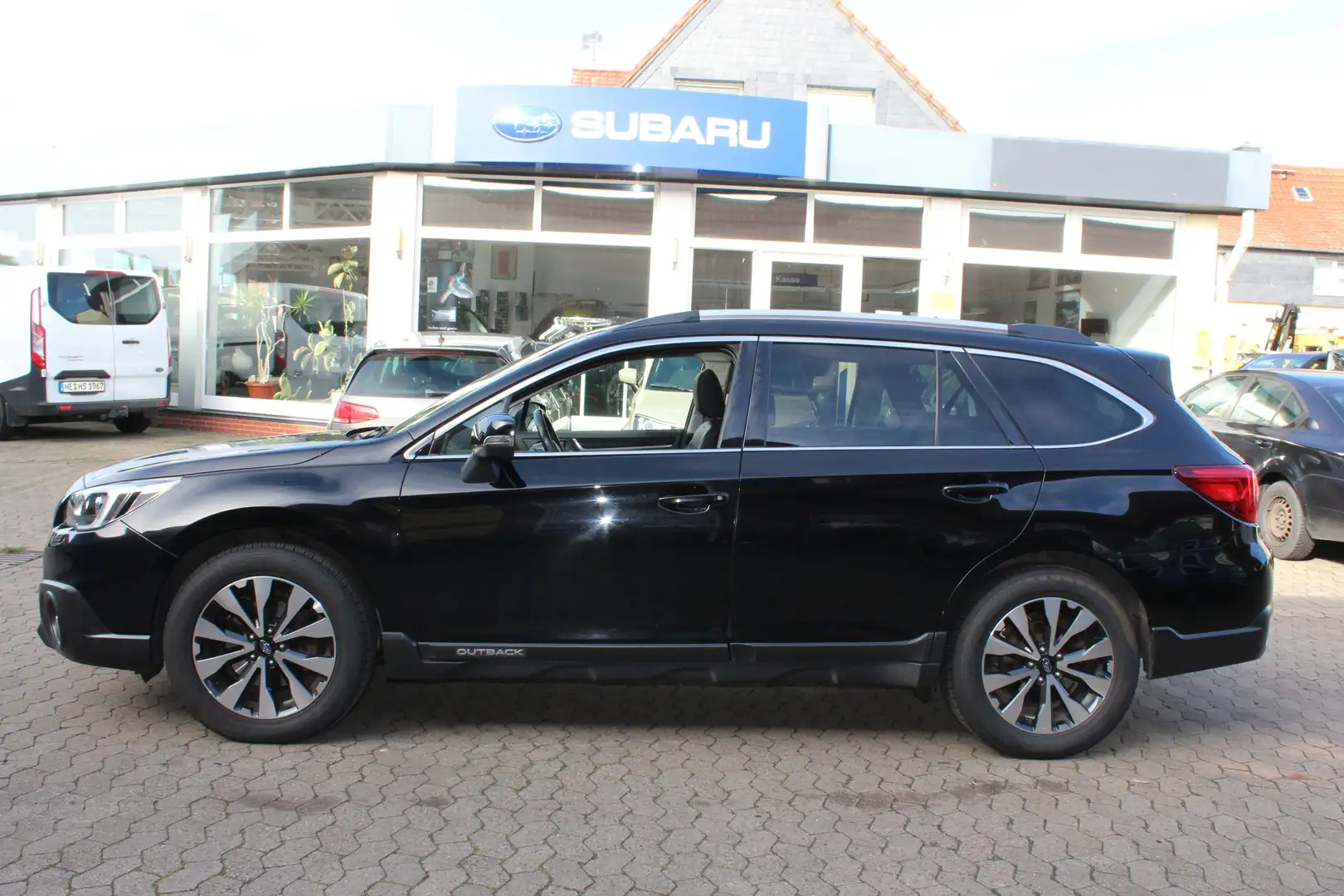 Subaru OUTBACK Automatik Sport inkl. AHK Schwarz - 1