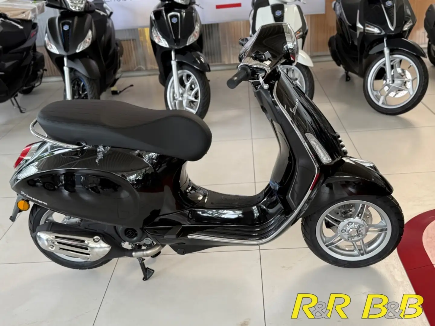 Vespa Primavera 50 BLACK DEAL 300 € NACHLASS Noir - 2