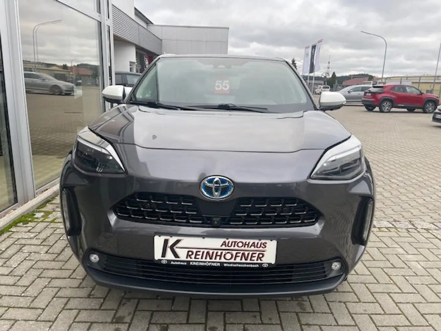 Toyota Yaris Cross Hybrid 1.5 VVT-i Elegant *VISION+AHK+WKR* Grau - 2