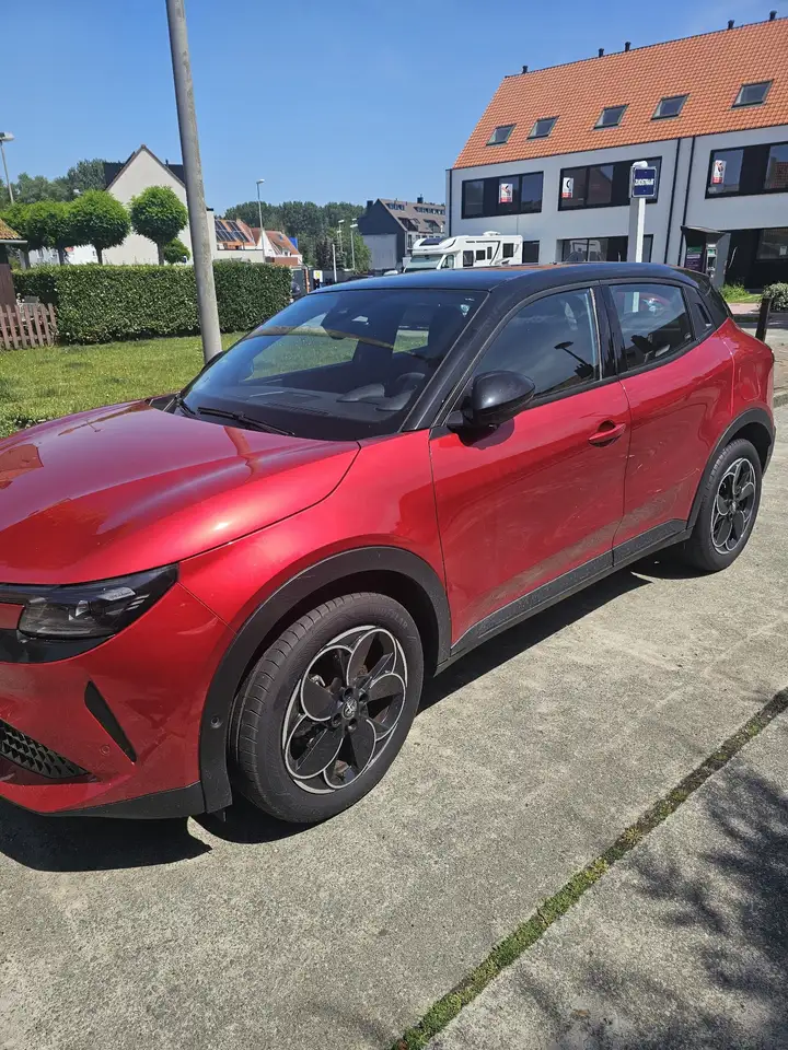 Alfa Romeo Junior 2025
