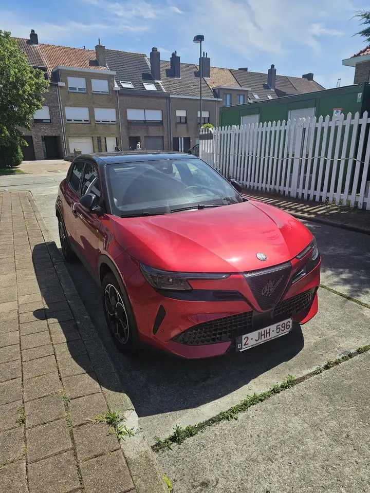 Alfa Romeo Junior 2025