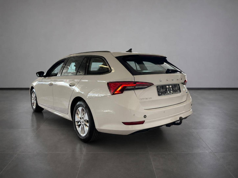 Skoda Octavia Octavia Combi Ambition //Keyless//LED//DAB// — photo 5