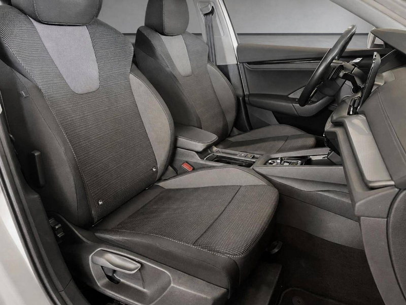 Skoda Octavia Octavia Combi Ambition //Keyless//LED//DAB// — photo 12