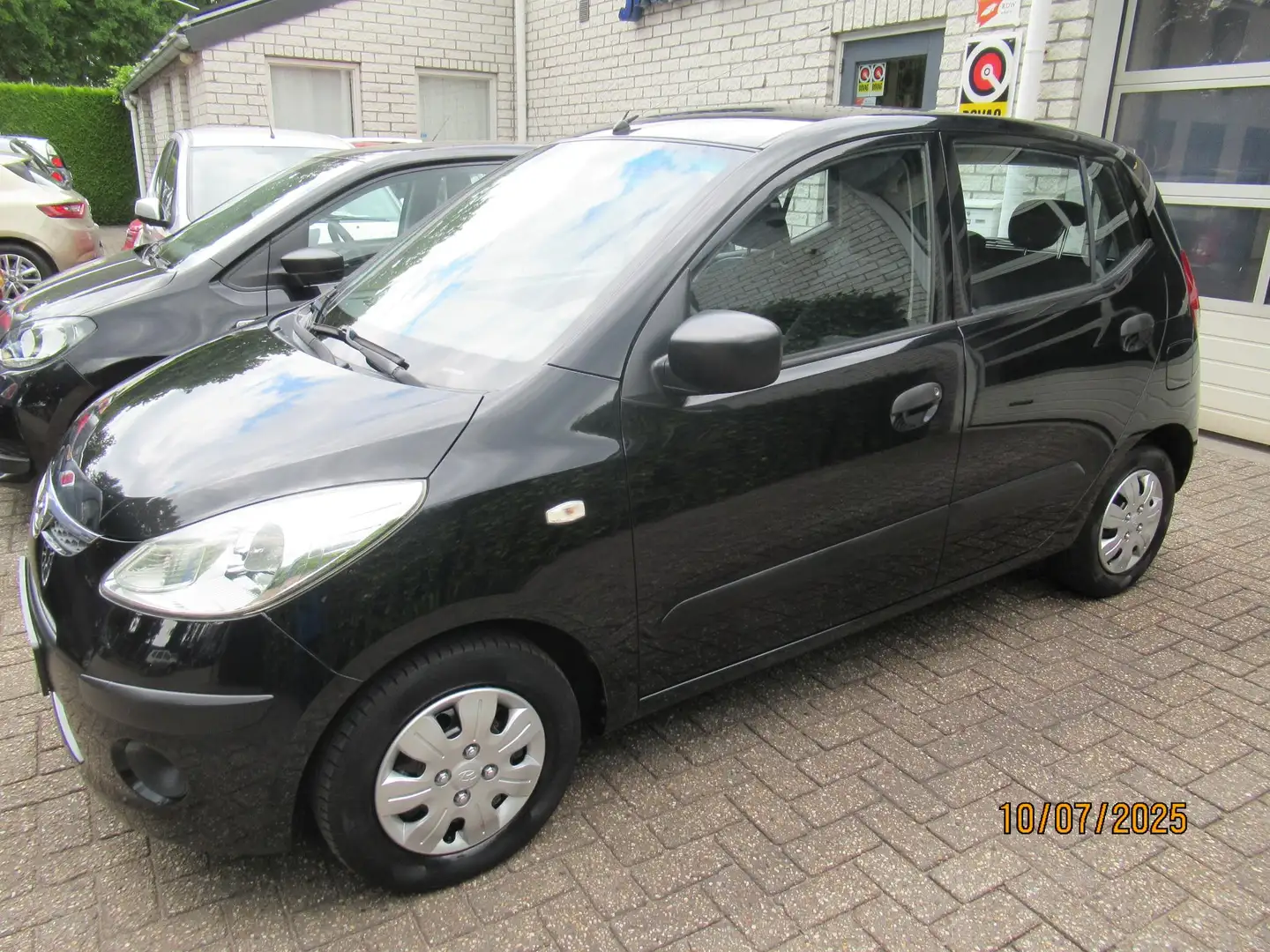 Hyundai i10 1.1 Active Cool Nero - 1