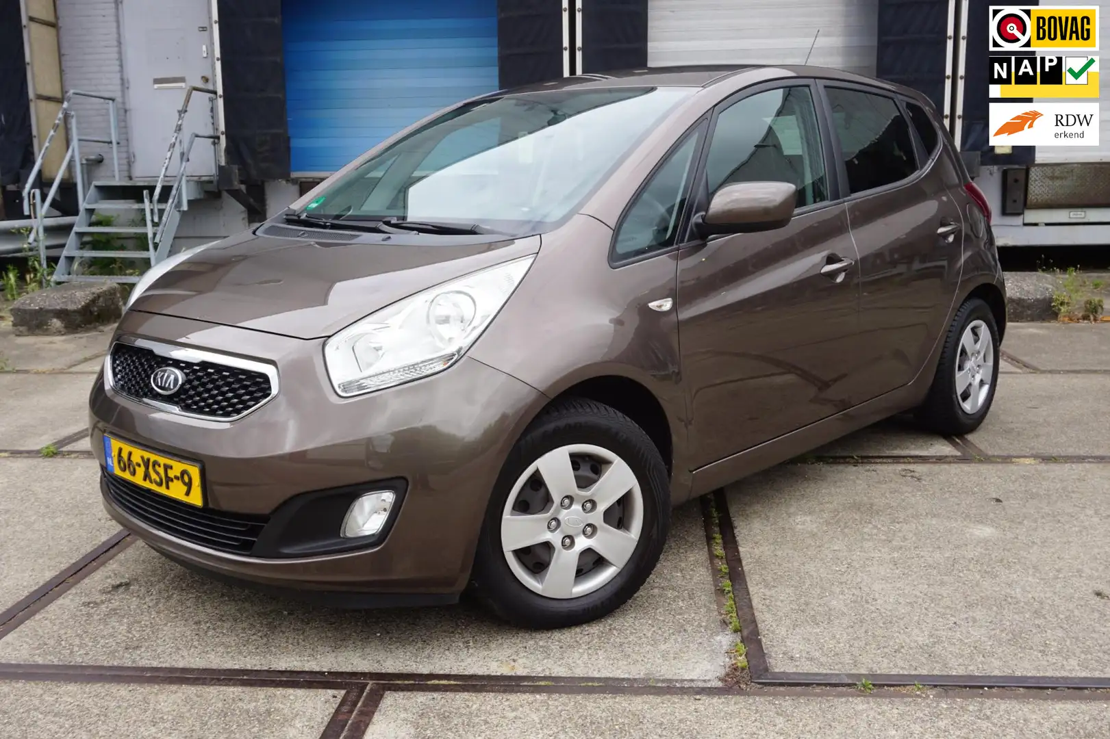 Kia Venga 1.6 CVVT Plus Pack Bruin - 1