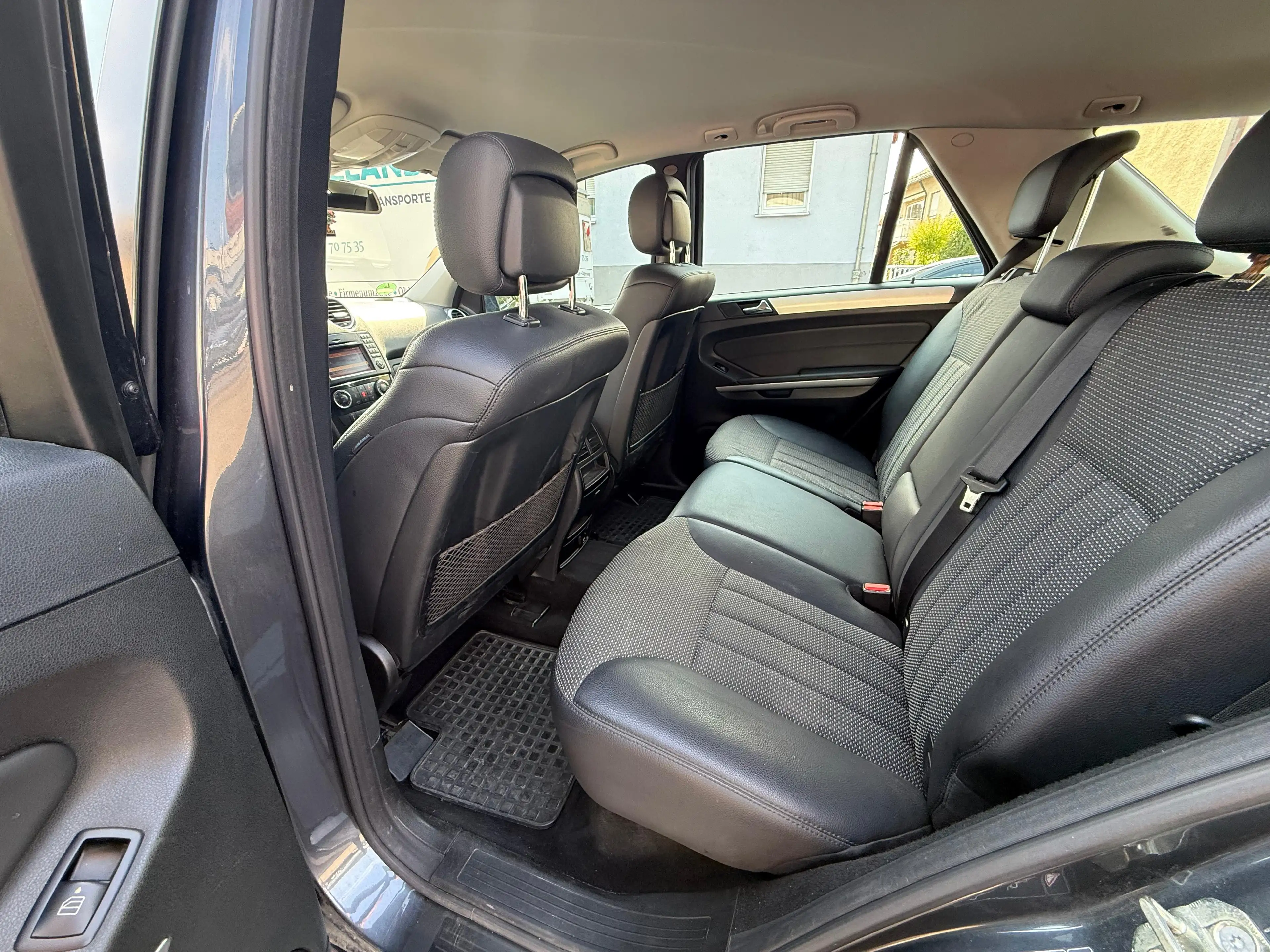 Mercedes-Benz ML 300 ML 300 CDI BlueEfficiency 4Matic (164.121) — photo 6