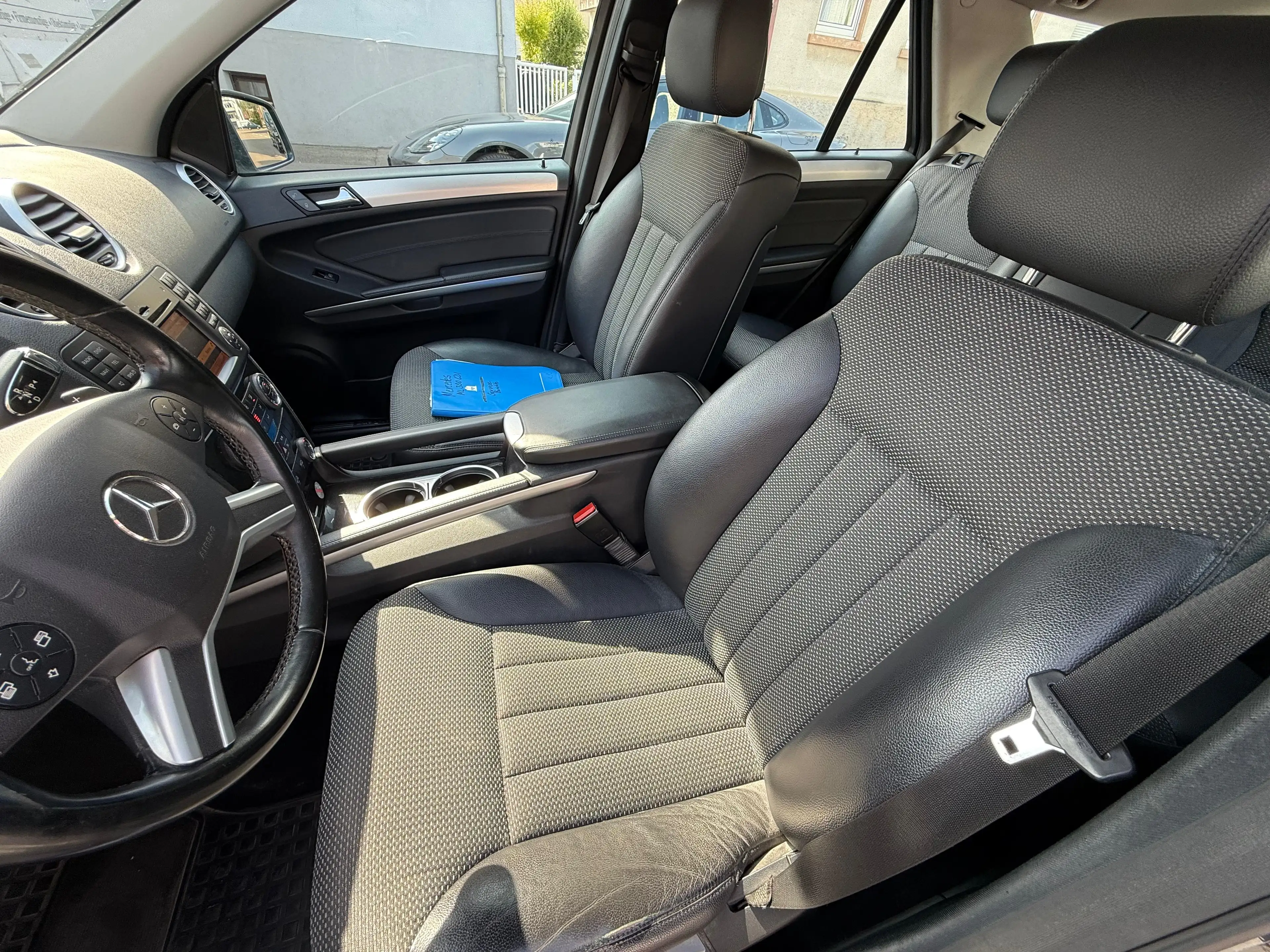 Mercedes-Benz ML 300 ML 300 CDI BlueEfficiency 4Matic (164.121) — photo 5