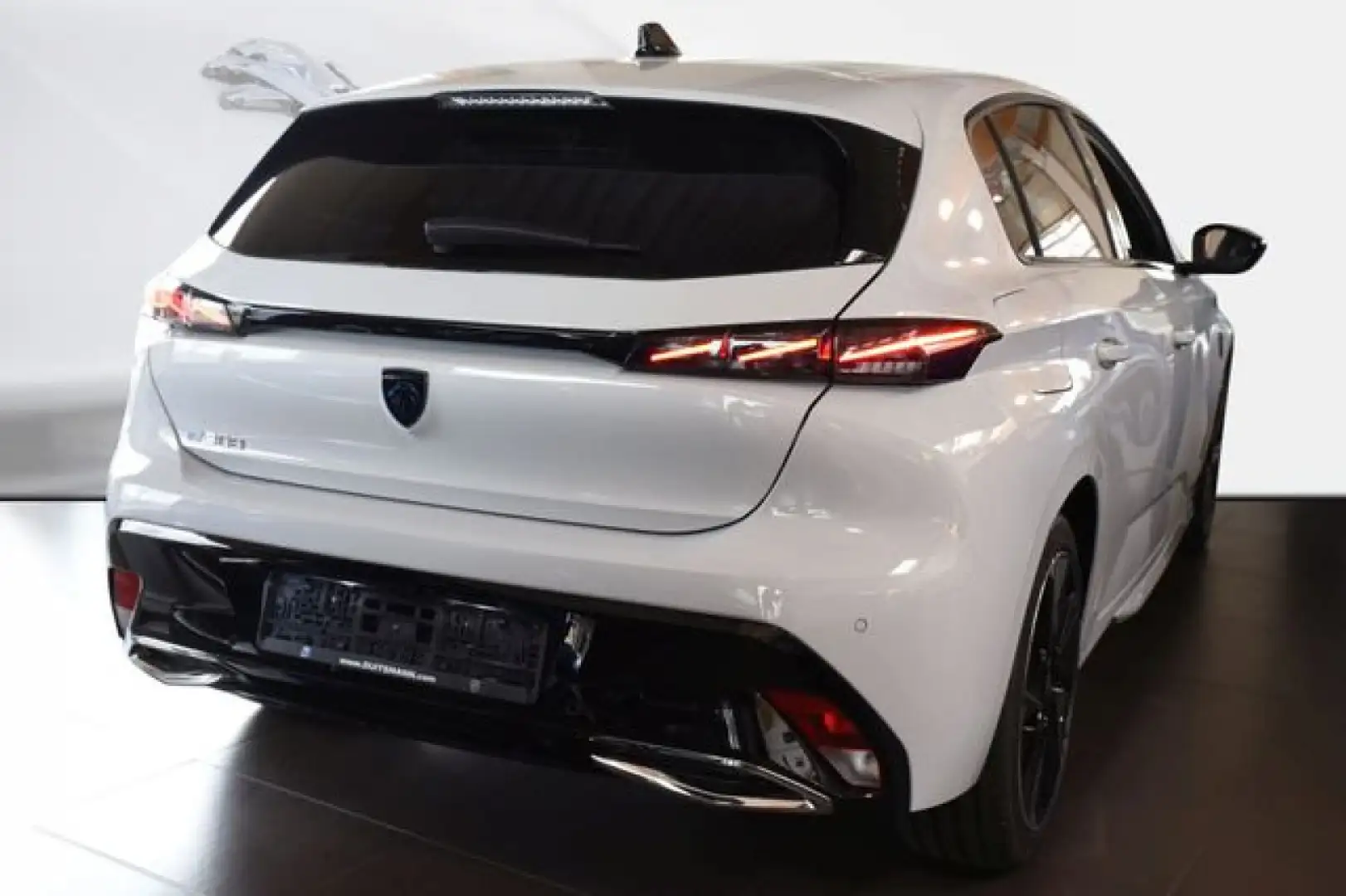 Peugeot 308 e-308 Elektro 156 GT (F) Weiß - 2