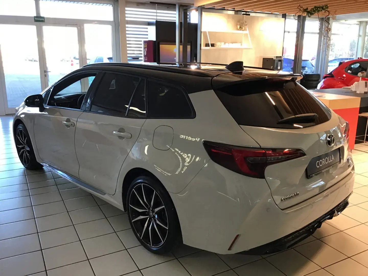 Toyota Corolla Touring Sports 2.0 Hybrid GR Sport Сірий - 2