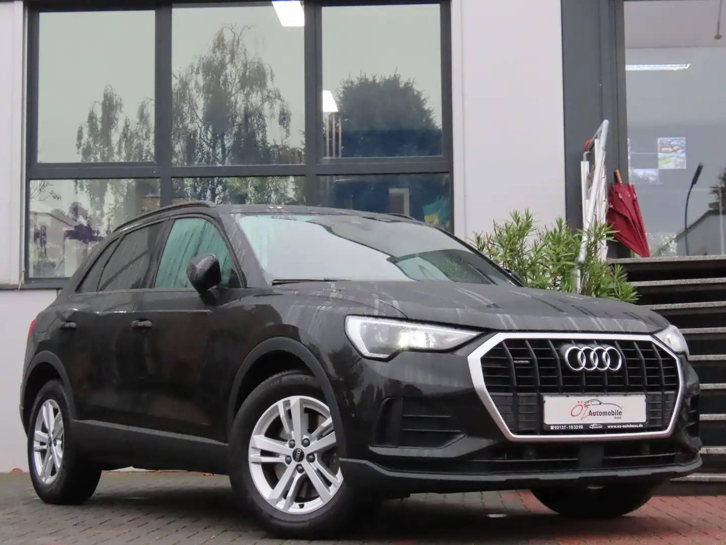 Audi Q3 40 TDI quattro S tronic  Neue Mod.   1-Hd. Black - 1