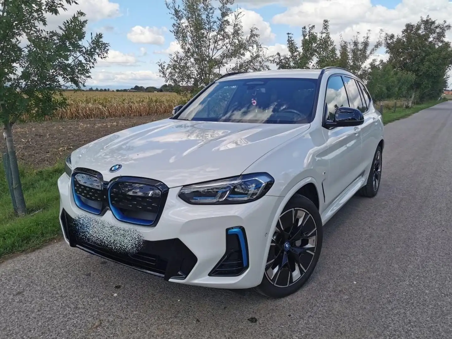 BMW iX3 iX3 Impressive Weiß - 2
