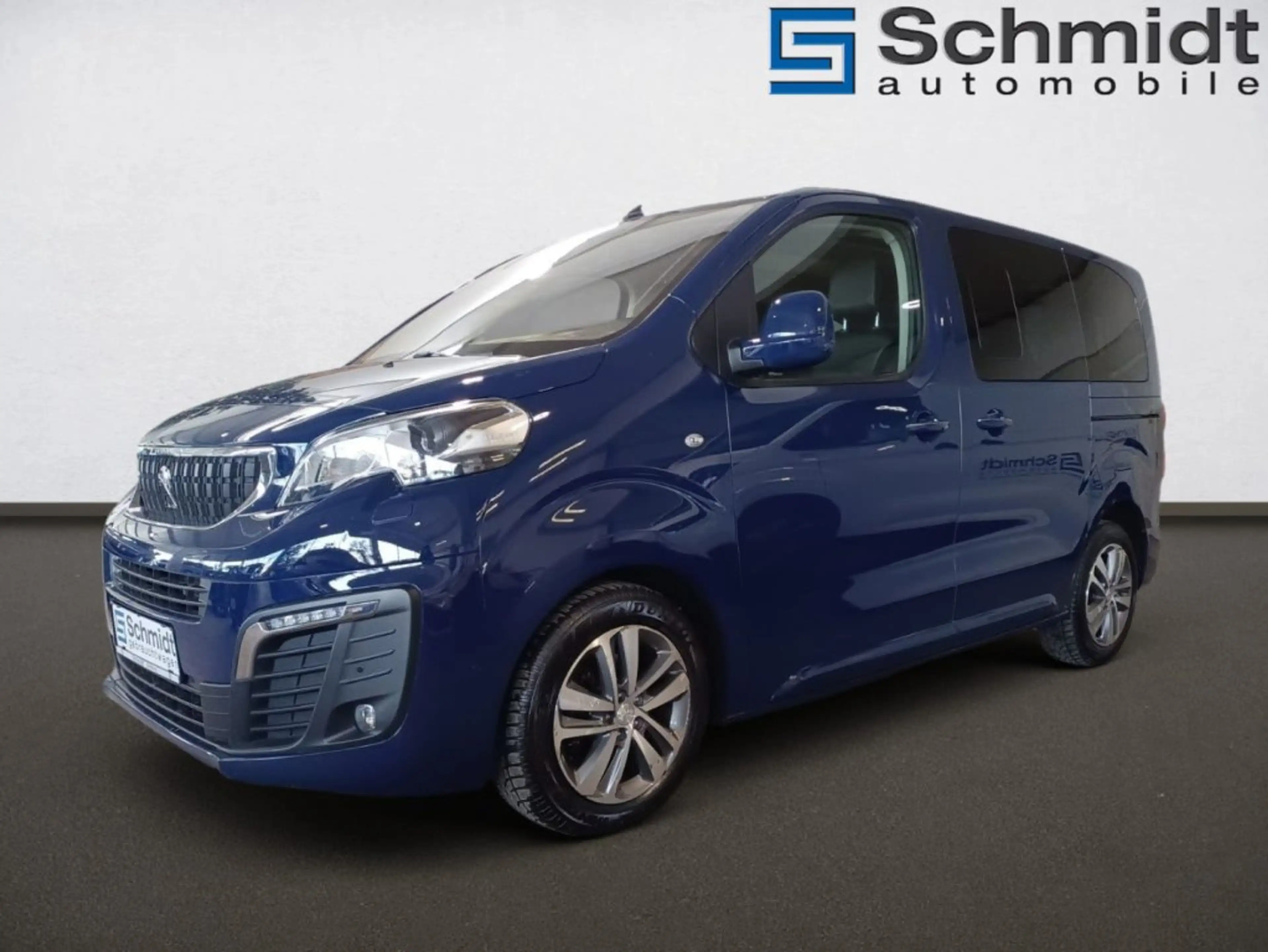 Peugeot Traveller Allure L1 BlueHDI 180 S&S EAT8 — photo 2