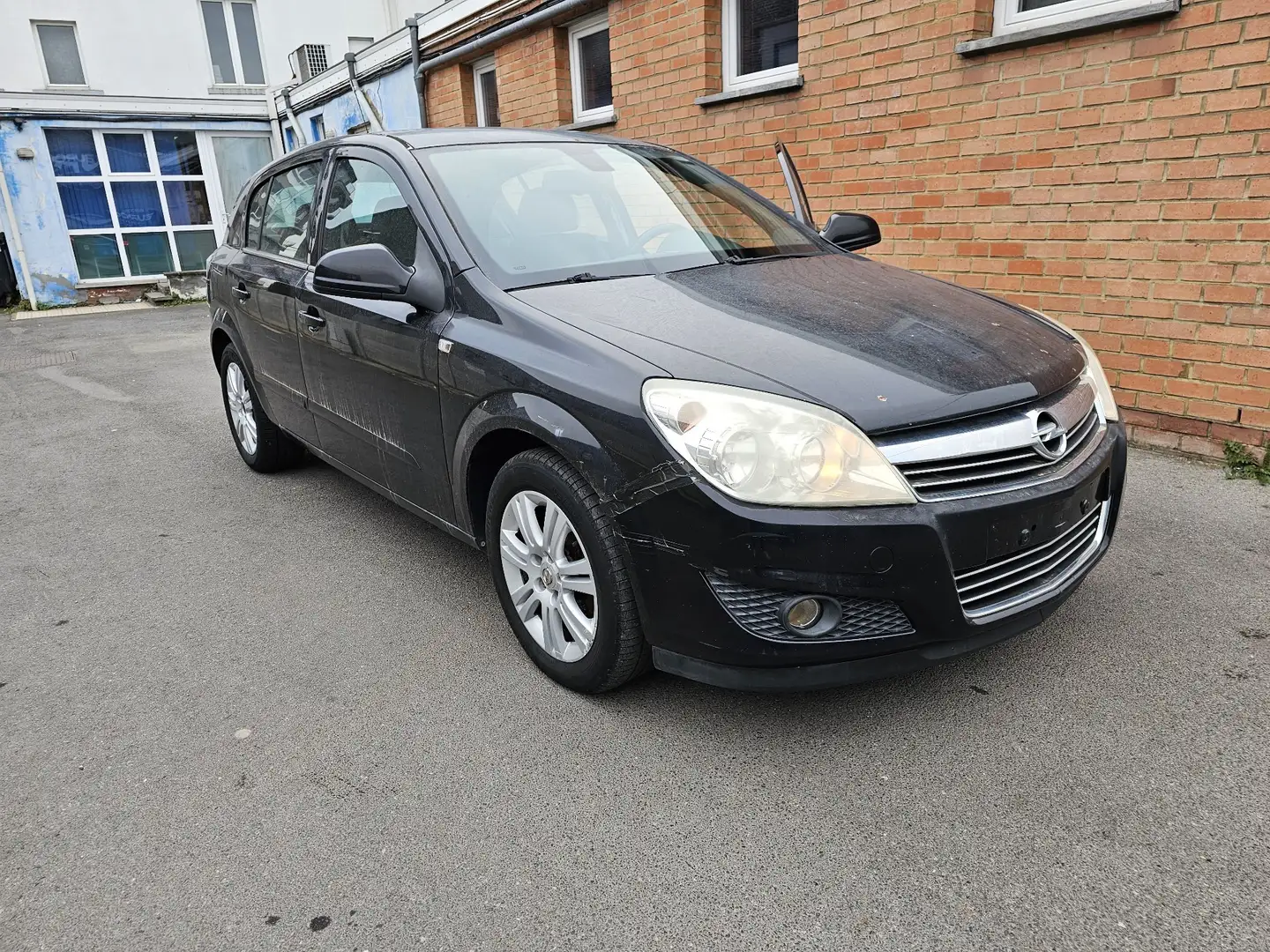 Opel Astra 1.7 CDTi ECOTEC 0493981668 Noir - 2