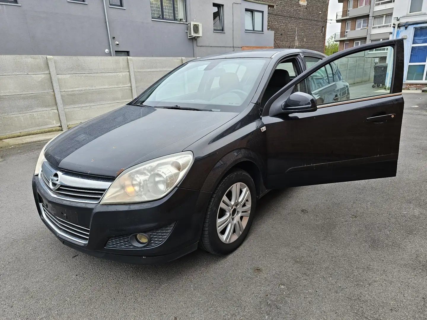 Opel Astra 1.7 CDTi ECOTEC 0493981668 Noir - 1