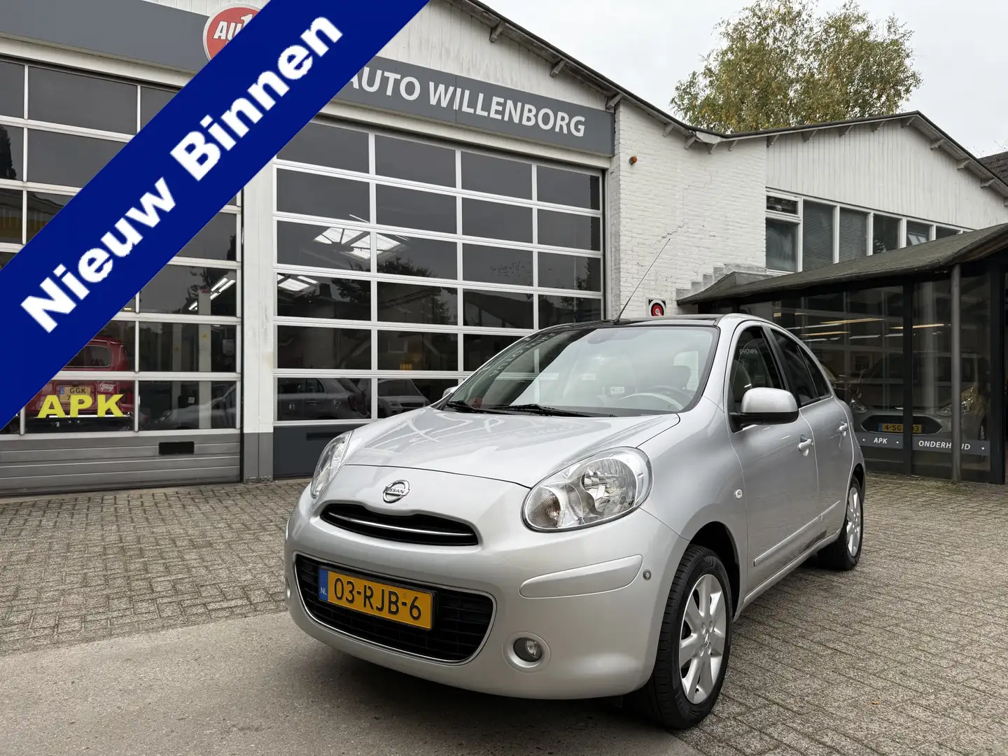 Nissan Micra 1.2 Tekna 5drs Unieke lage km stand Grijs - 1
