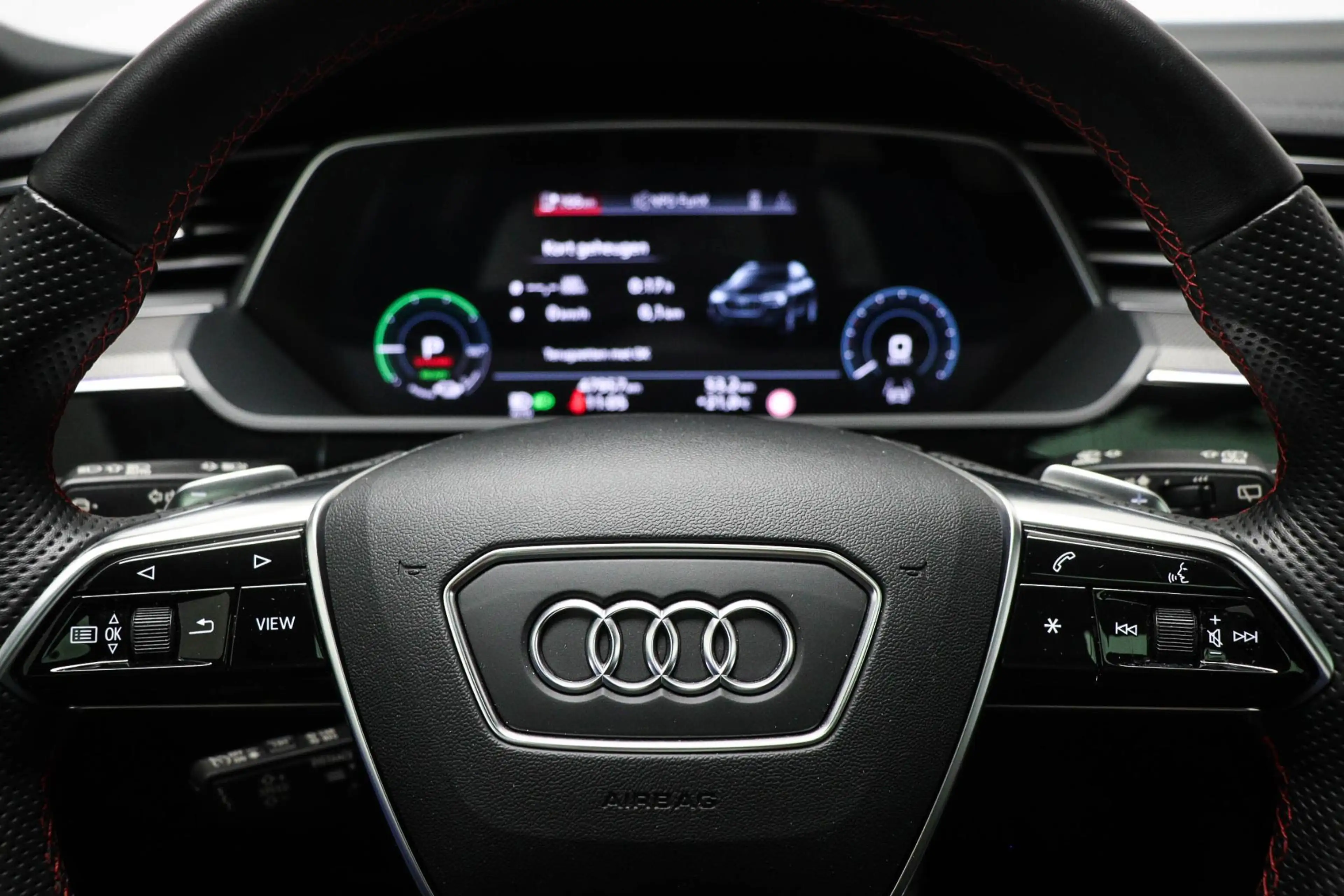Audi Q8 e-tron 55 quattro Advanced Edition 115 kWh | PANORAMADAK — photo 40