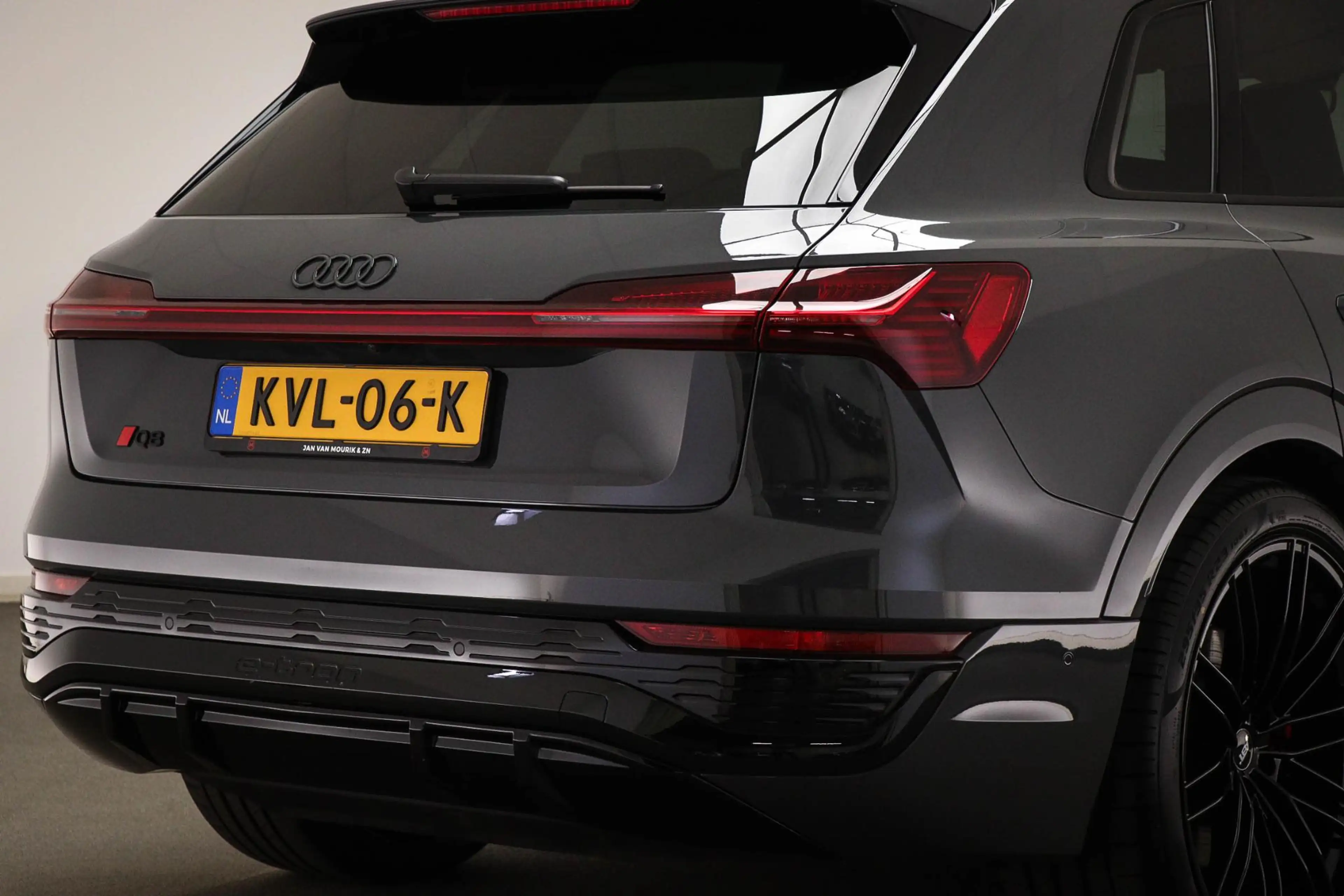 Audi Q8 e-tron 55 quattro Advanced Edition 115 kWh | PANORAMADAK — photo 29