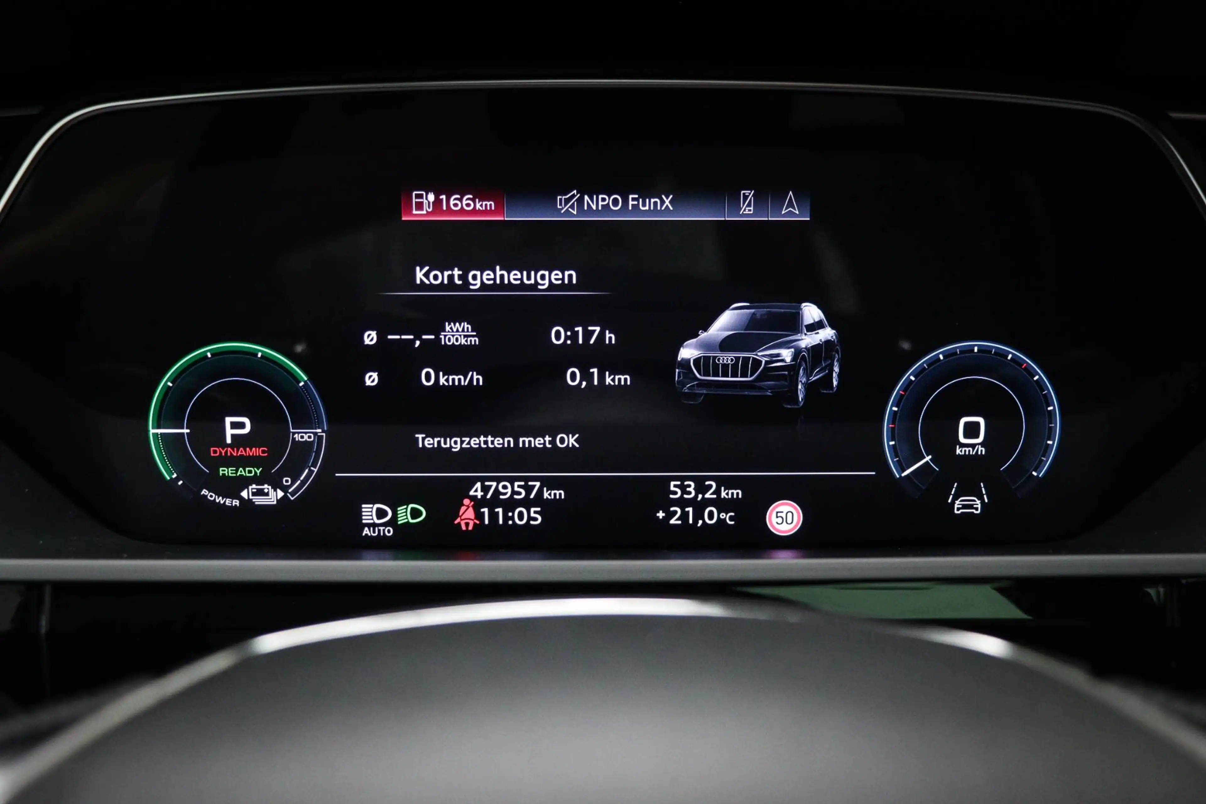 Audi Q8 e-tron 55 quattro Advanced Edition 115 kWh | PANORAMADAK — photo 7