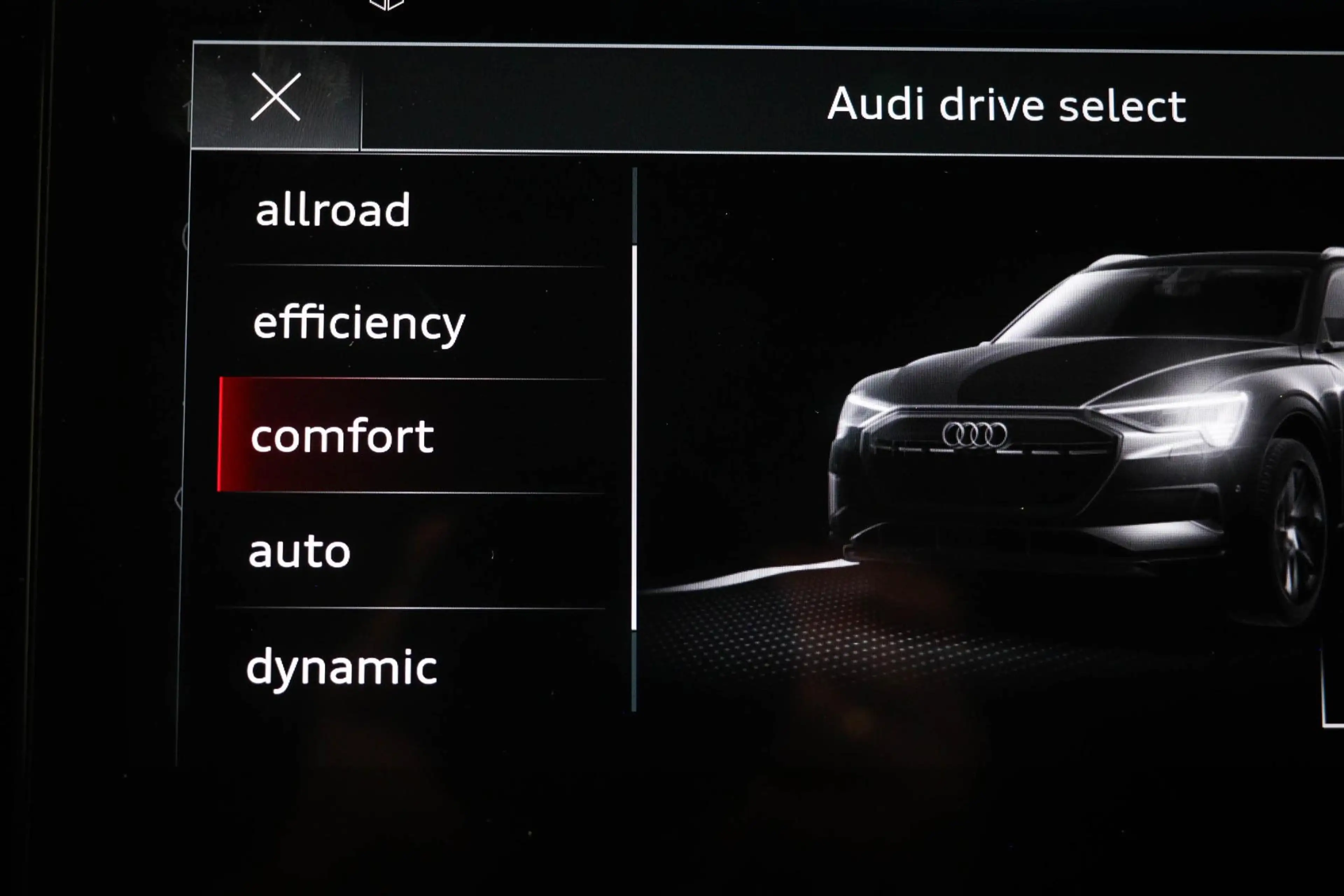 Audi Q8 e-tron 55 quattro Advanced Edition 115 kWh | PANORAMADAK — photo 47