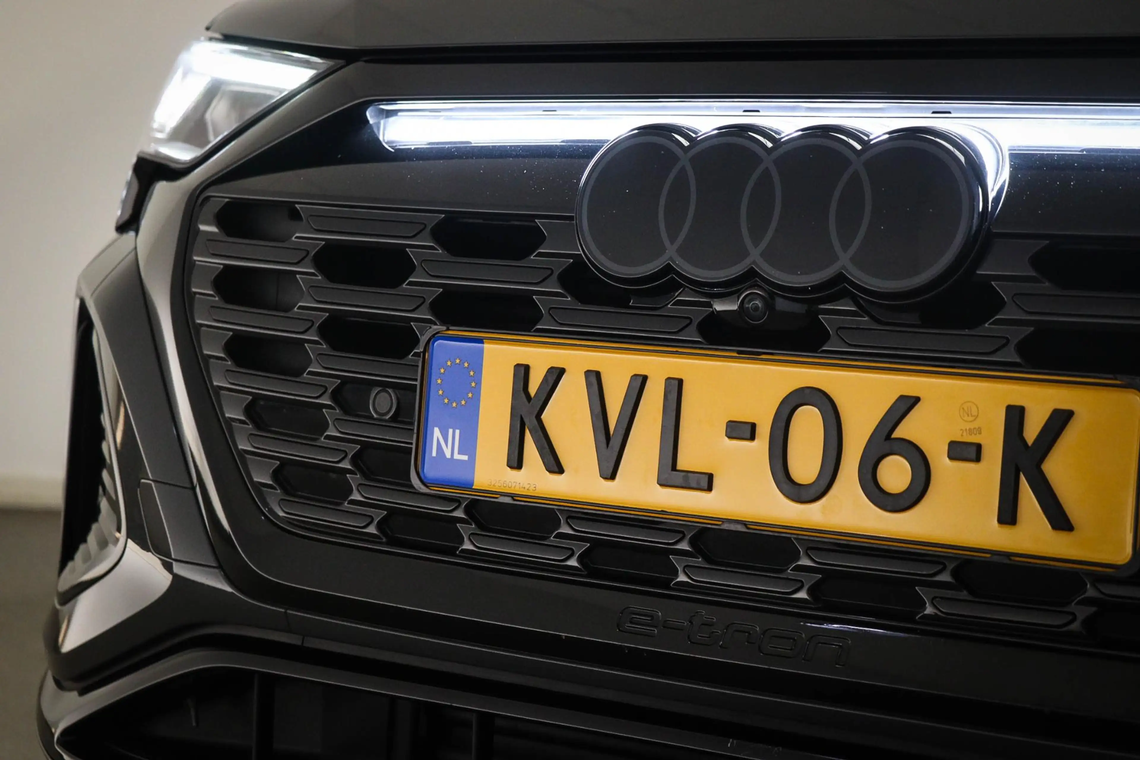 Audi Q8 e-tron 55 quattro Advanced Edition 115 kWh | PANORAMADAK — photo 8