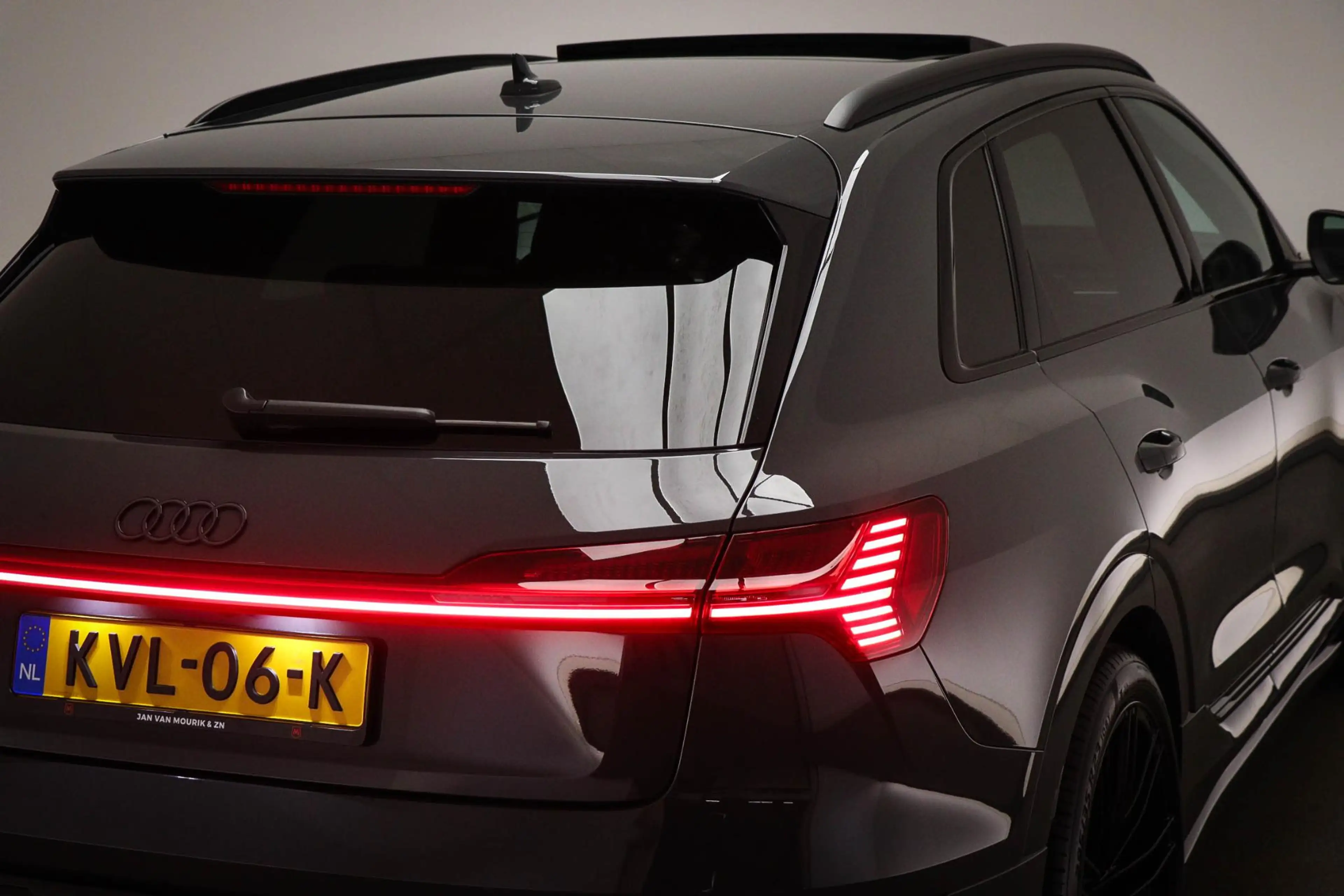 Audi Q8 e-tron 55 quattro Advanced Edition 115 kWh | PANORAMADAK — photo 30