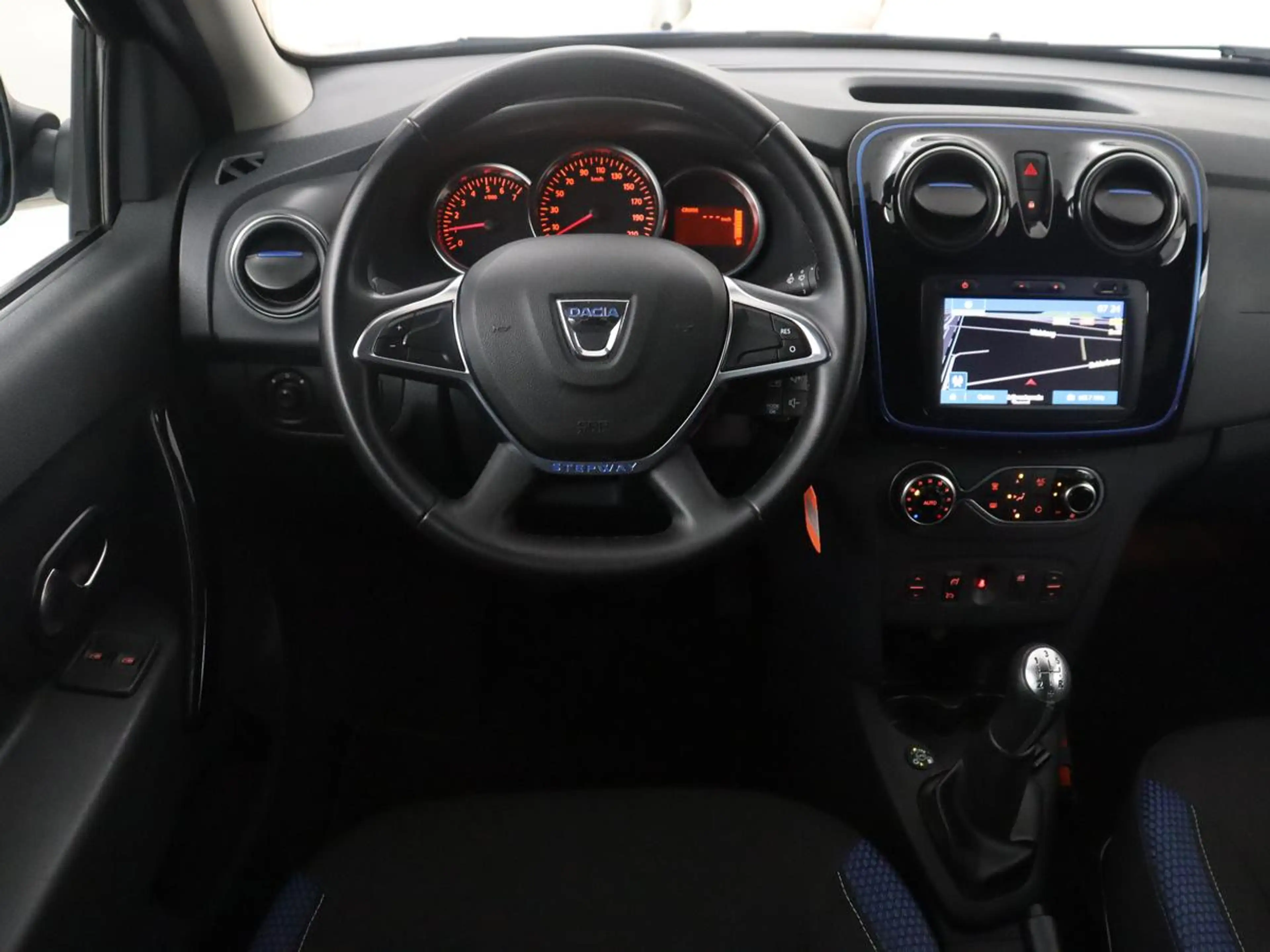 Dacia Logan MCV 1.0 TCe Bi-Fuel Stepway Serie Limitee 15th Ann — photo 3