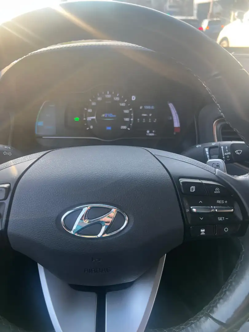 Hyundai IONIQ Ioniq Elektro 28kWh Level 4 Aut. Level 4 Weiß - 1