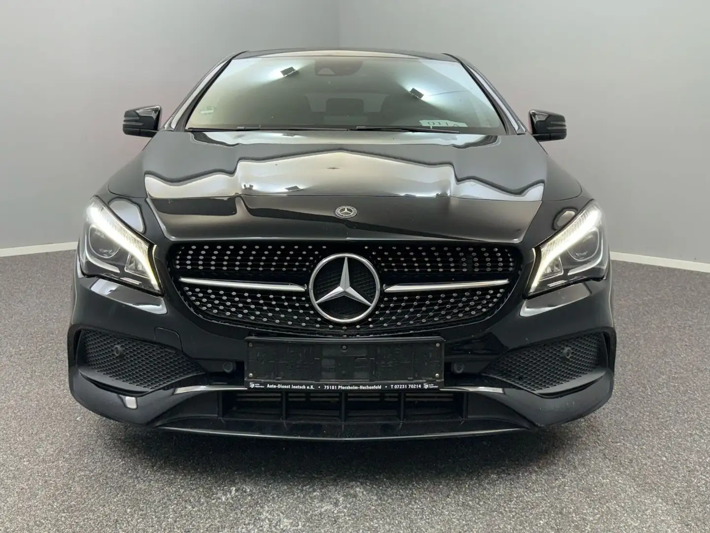 Mercedes-Benz CLA 180 AMG*PANO*LED*KAMERA*NAVI* Noir - 2