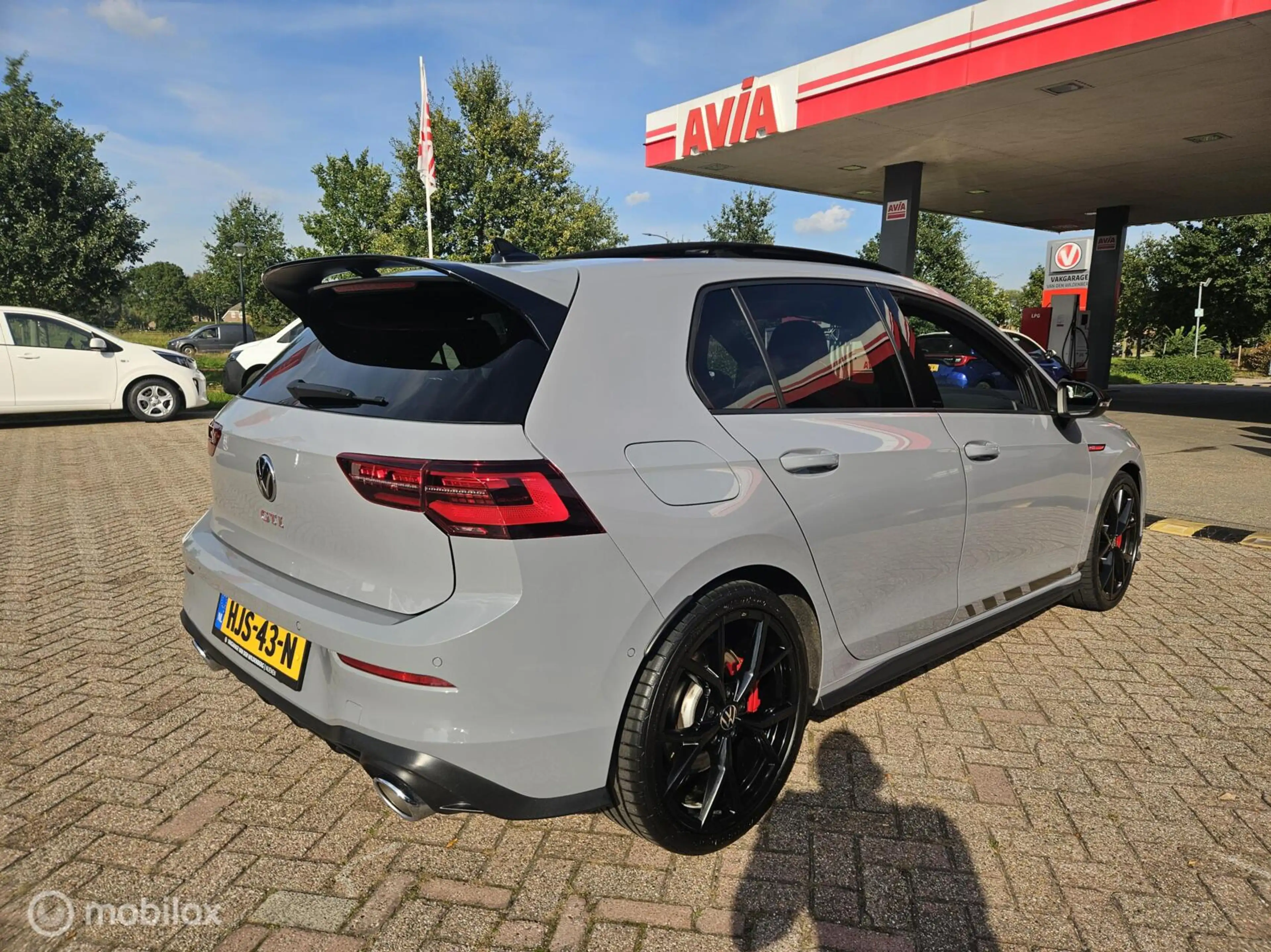Volkswagen Golf GTI 2.0 TSI — photo 6