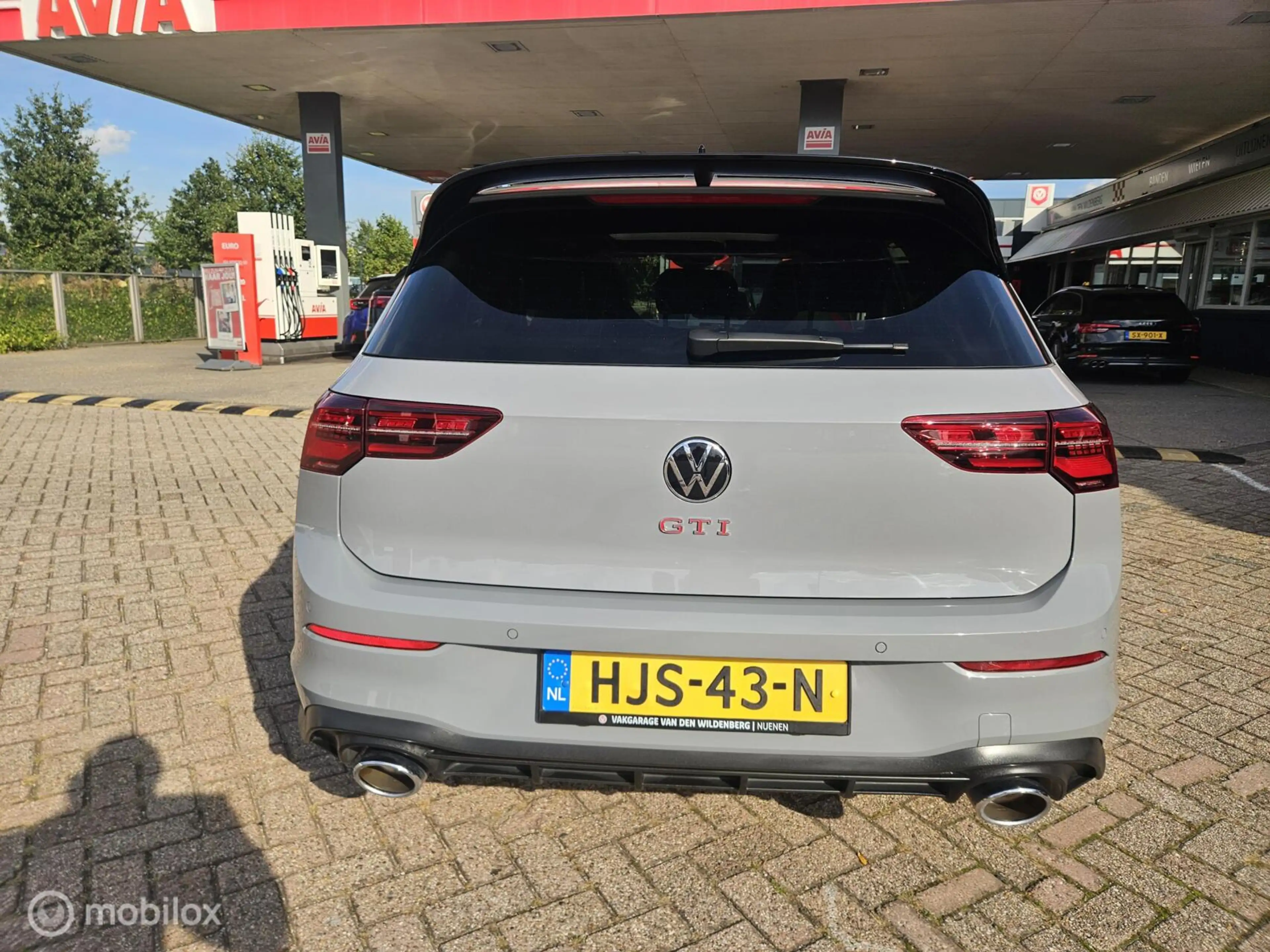 Volkswagen Golf GTI 2.0 TSI — photo 7