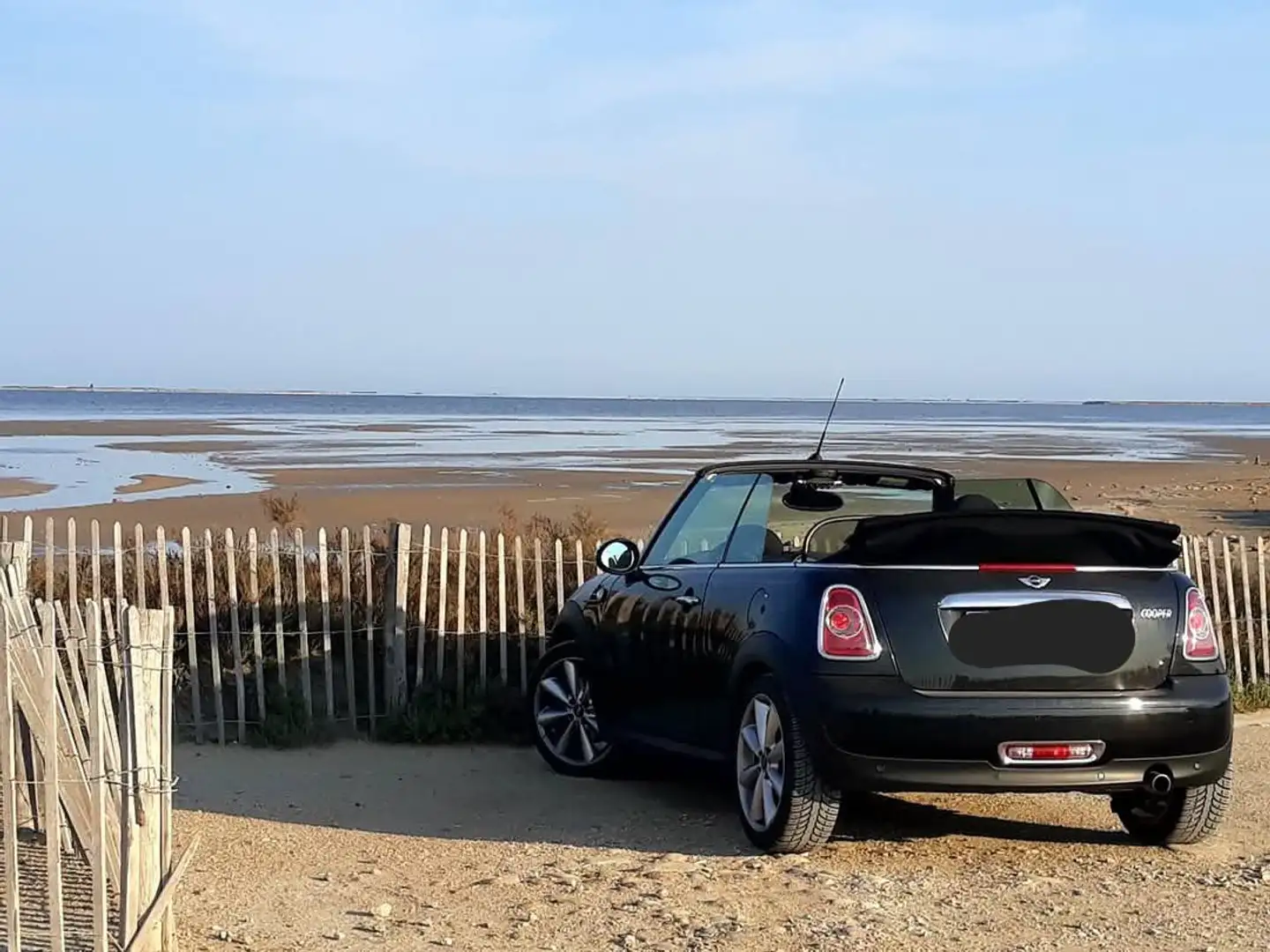 MINI Cooper Cabrio Mini Cabriolet 1.6i Cooper Zwart - 1
