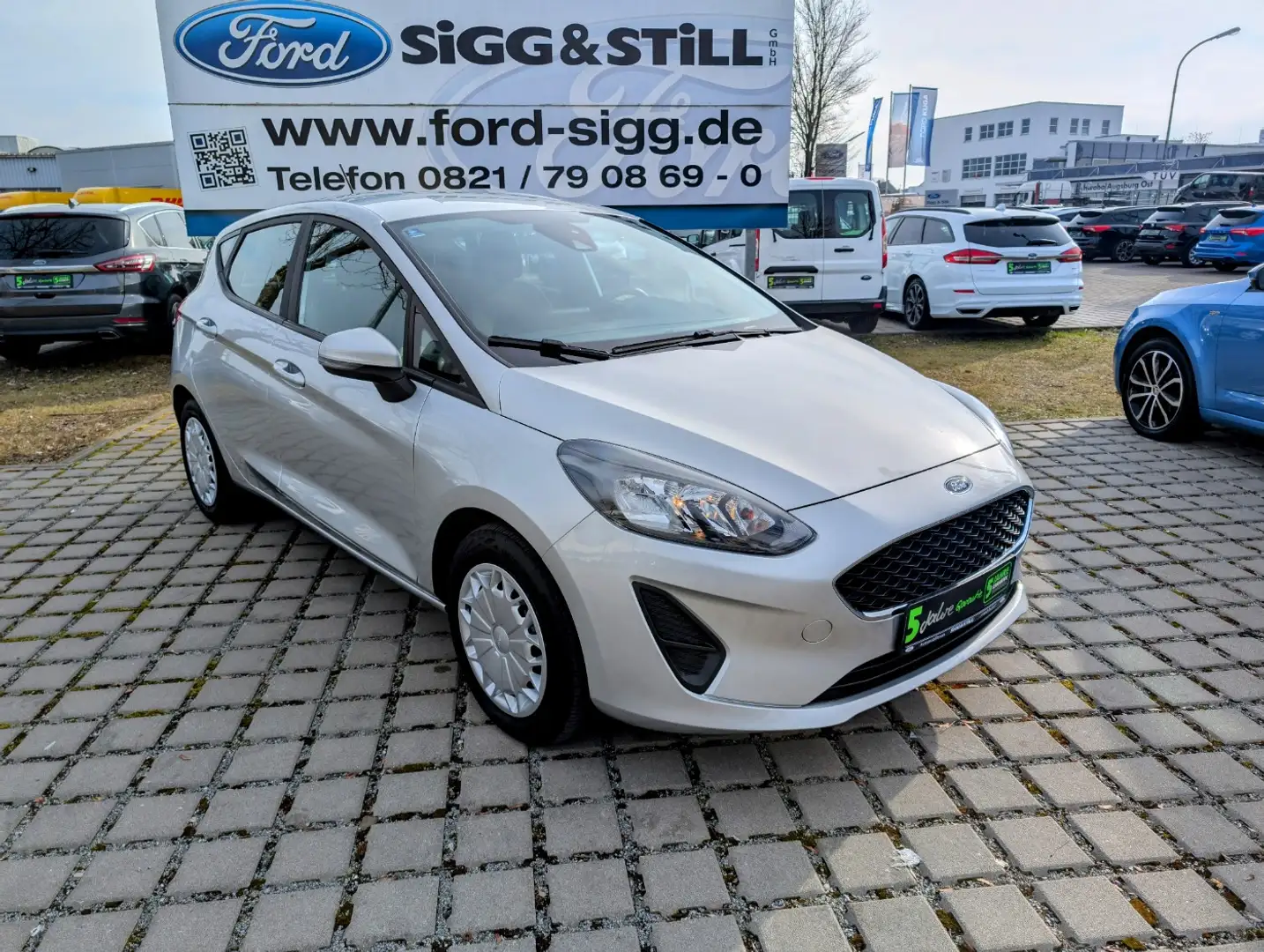 Ford Fiesta 1.1 Cool&Connect *KLIMA*APPLINK*SPUR*SHZ* Plateado - 2
