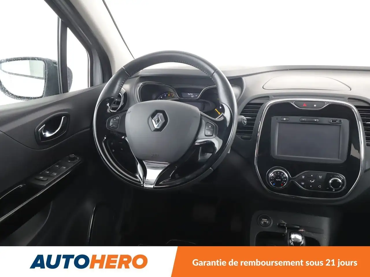 Renault Captur — photo 13