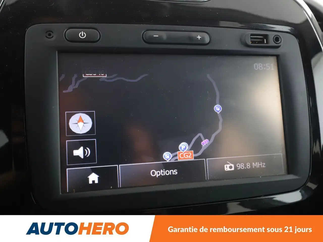 Renault Captur — photo 22