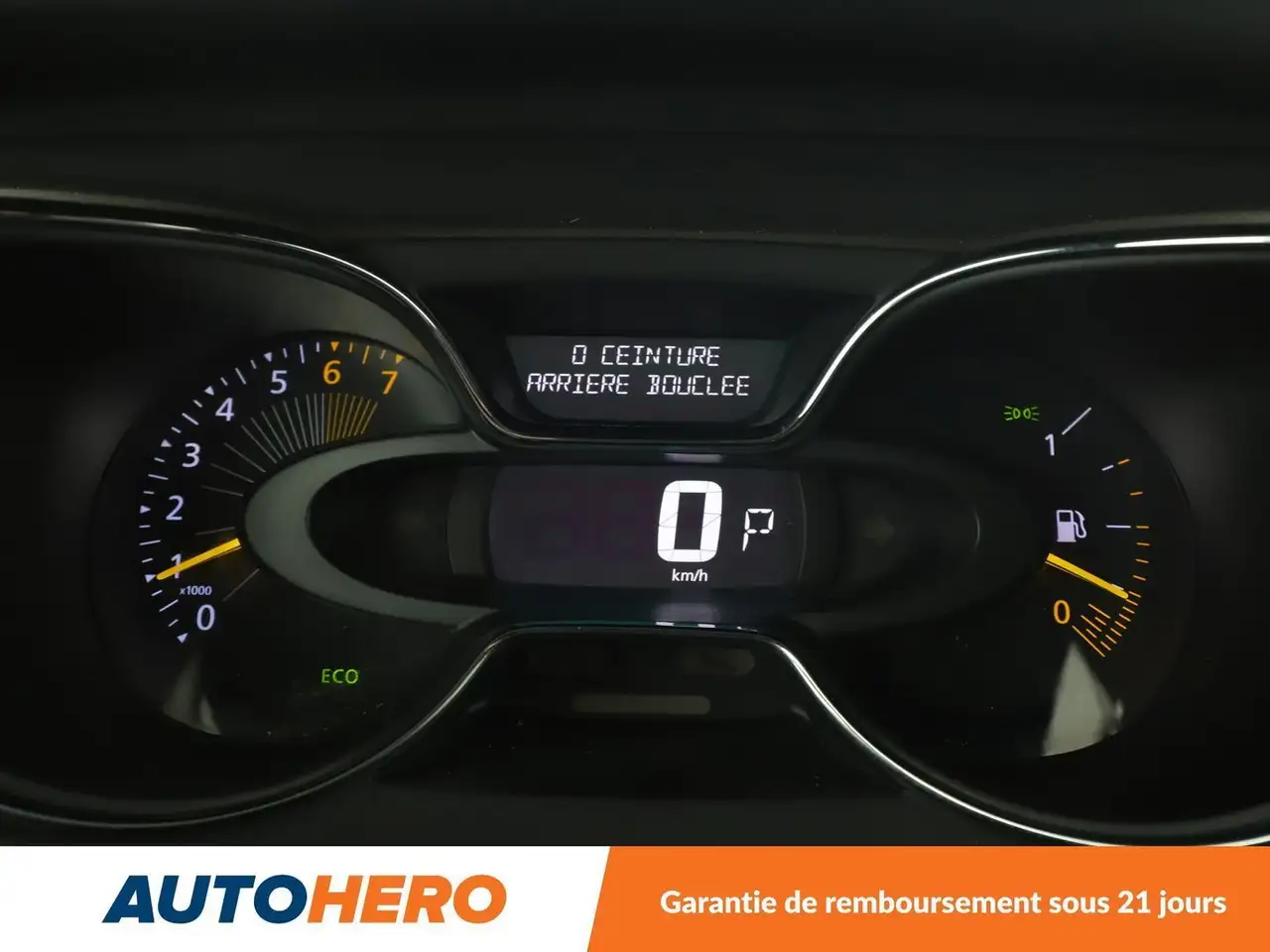 Renault Captur — photo 20