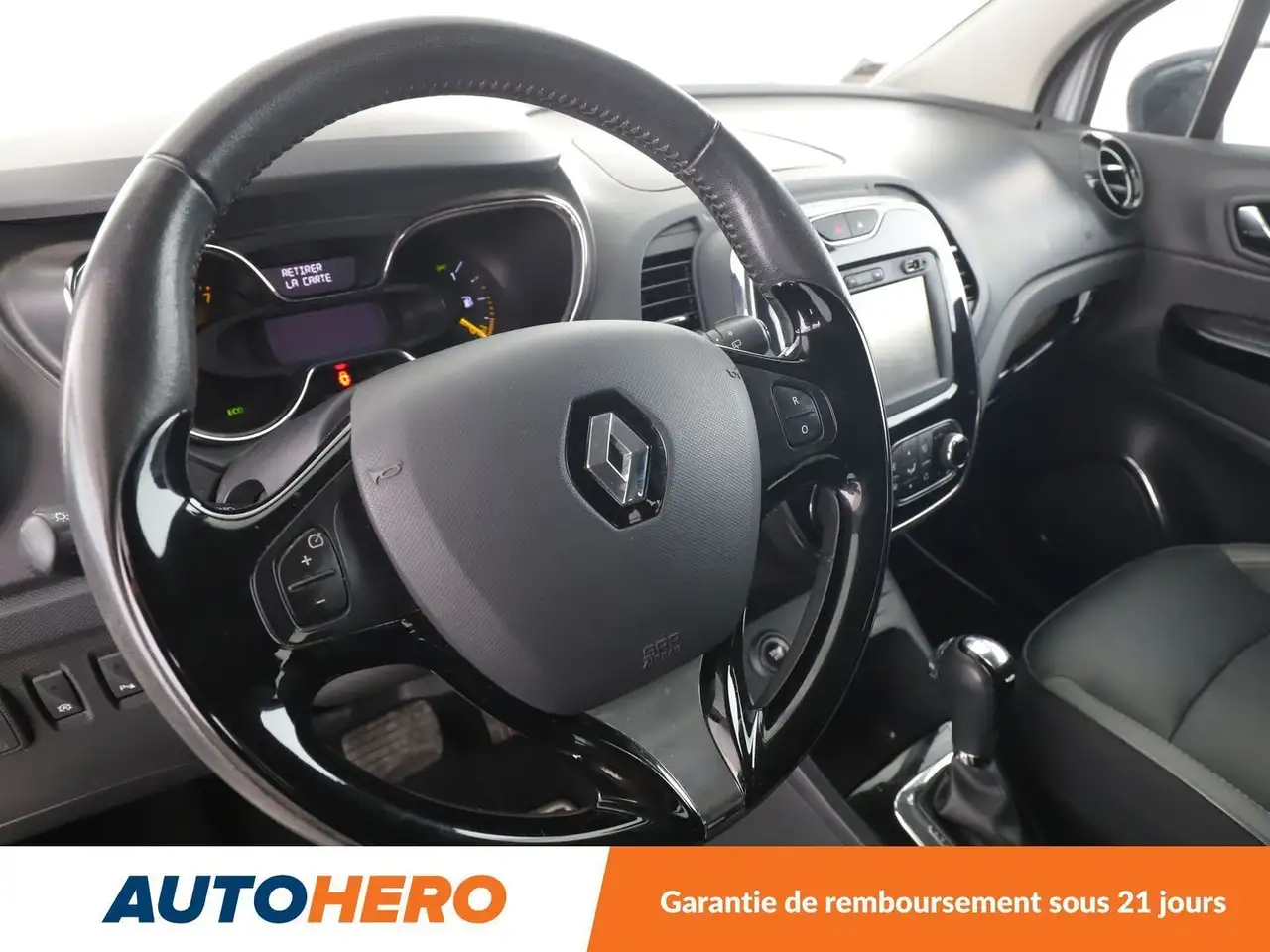 Renault Captur — photo 11