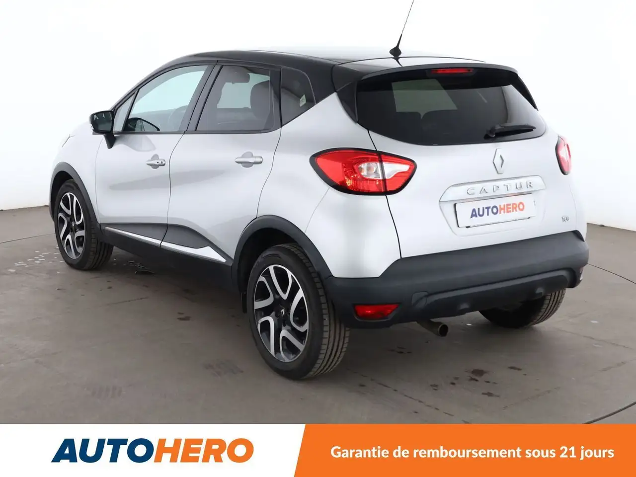 Renault Captur — photo 4