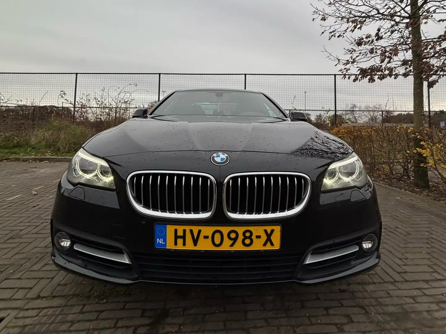 BMW 520 High Executive M-Stuur + Winterbanden Zwart - 2